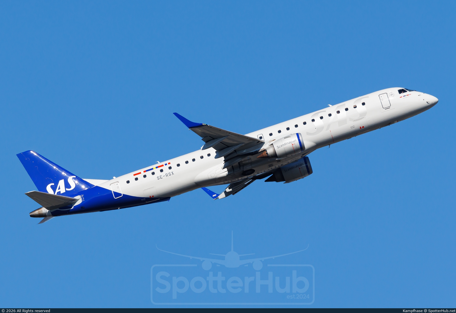 Photo of SE-RSX - Embraer ERJ-195LR operated by SAS Link