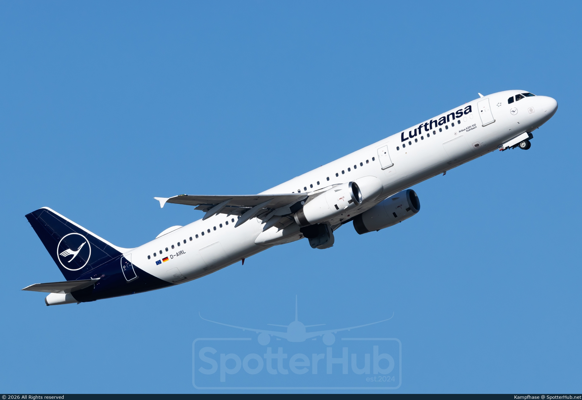 Photo of D-AIRL - Airbus A321-131 operated by Lufthansa
