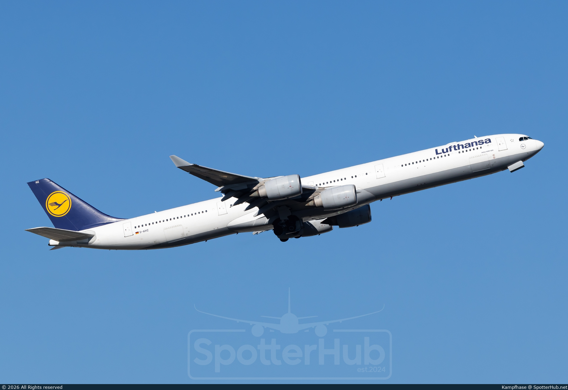 Photo of D-AIHZ - Airbus A340-642 operated by Lufthansa