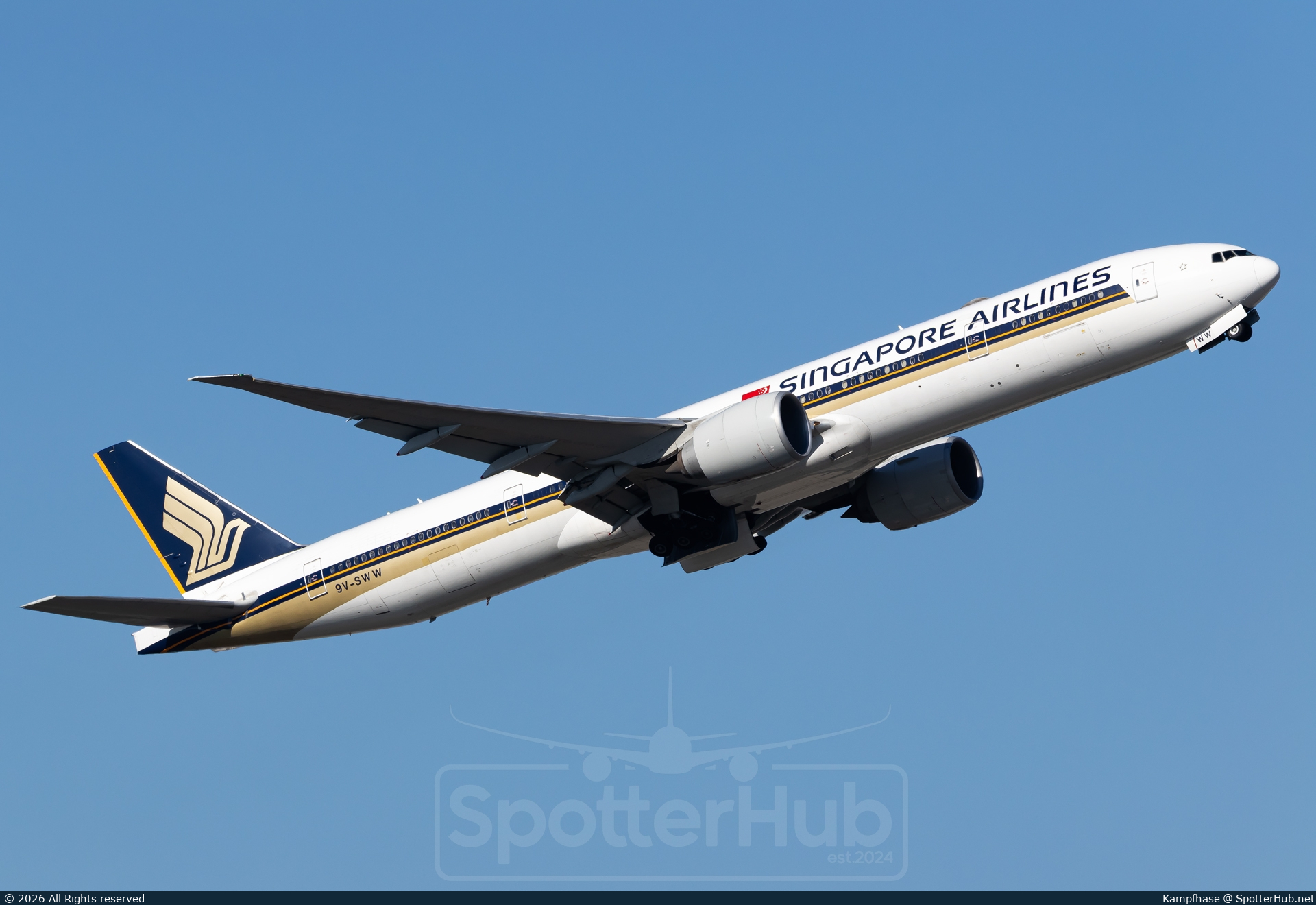 Photo of 9V-SWW - Boeing 777-312(ER) operated by Singapore Airlines