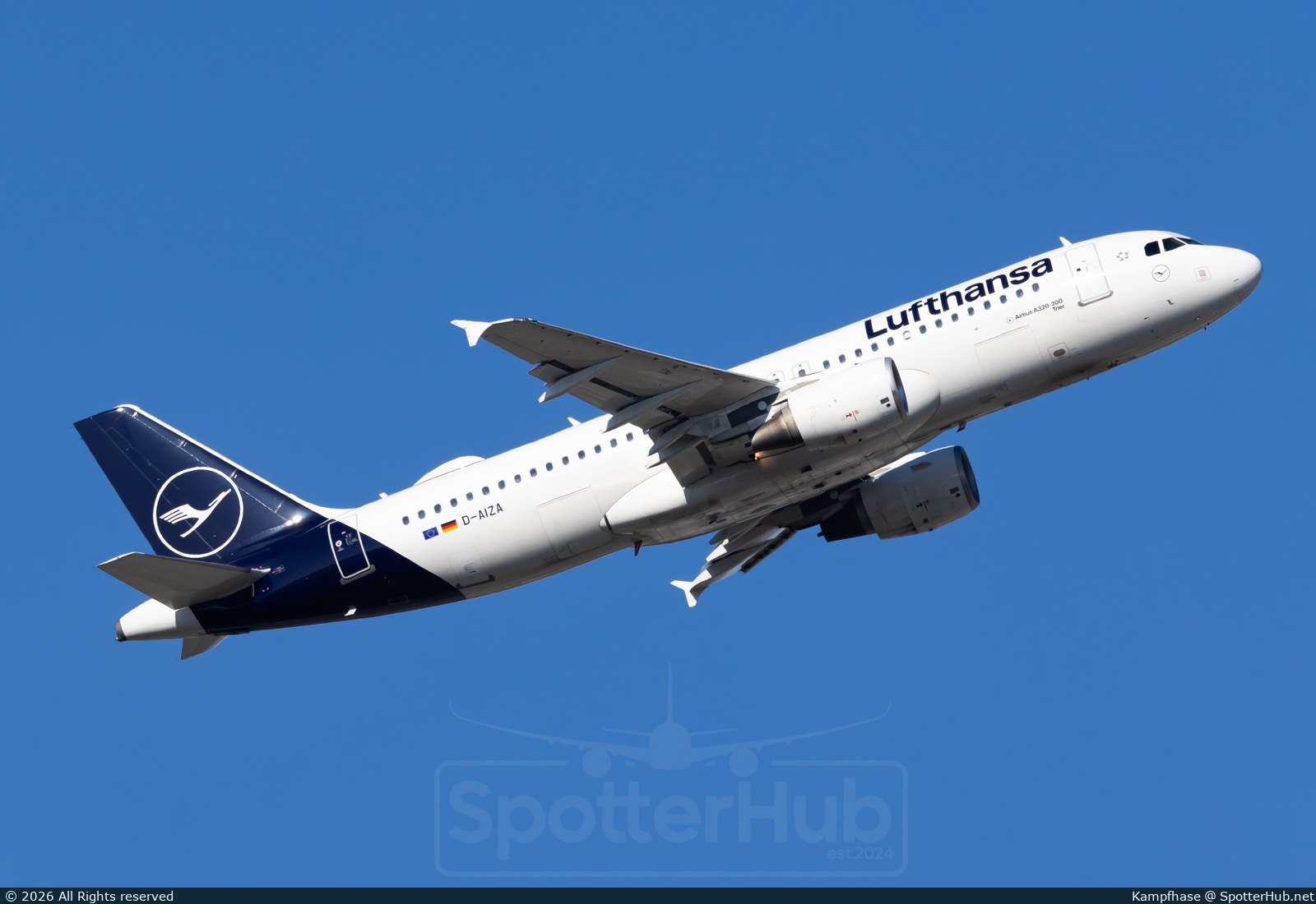 Photo of D-AIZA - Airbus A320-214 operated by Lufthansa