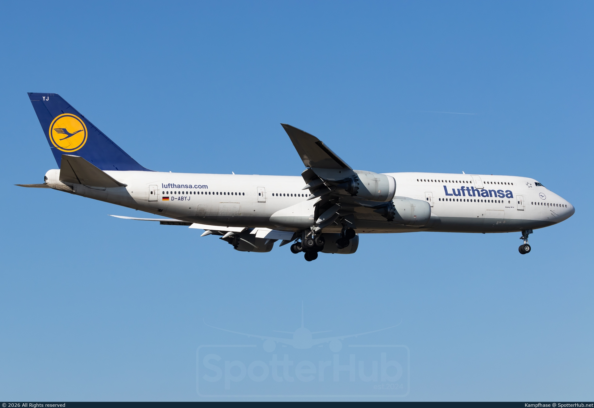 Photo of D-ABYJ - Boeing 747-830 operated by Lufthansa