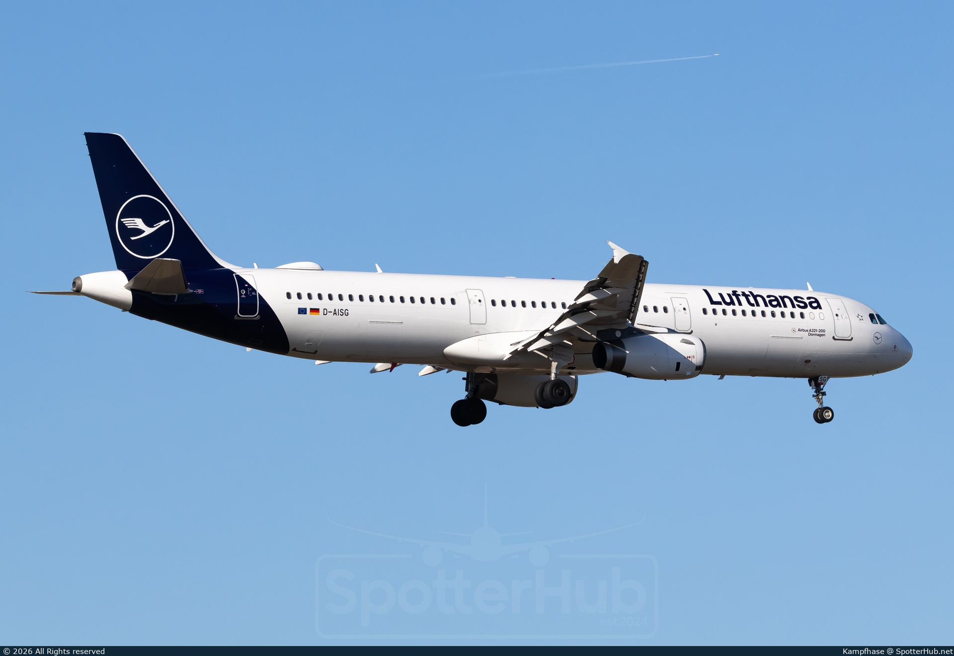 Photo of D-AISG - Airbus A321-231 operated by Lufthansa