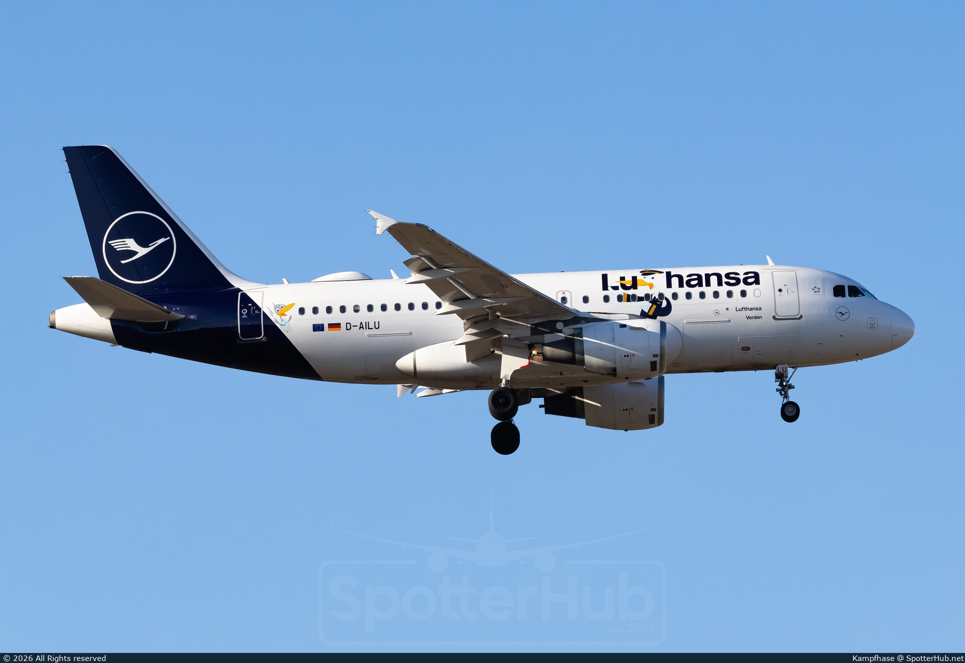 Photo of D-AILU - Airbus A319-114 operated by Lufthansa