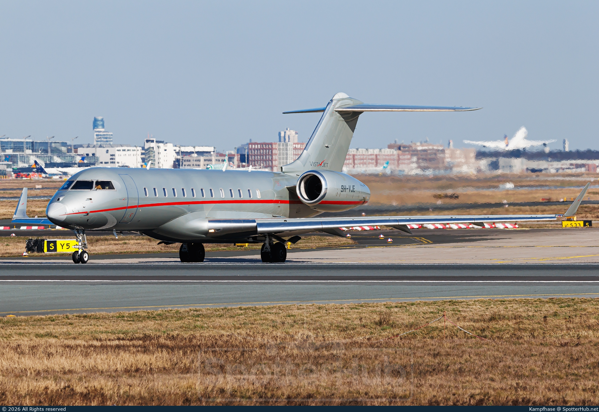 Photo of 9H-VJE - Bombardier Global 6000 operated by VistaJet