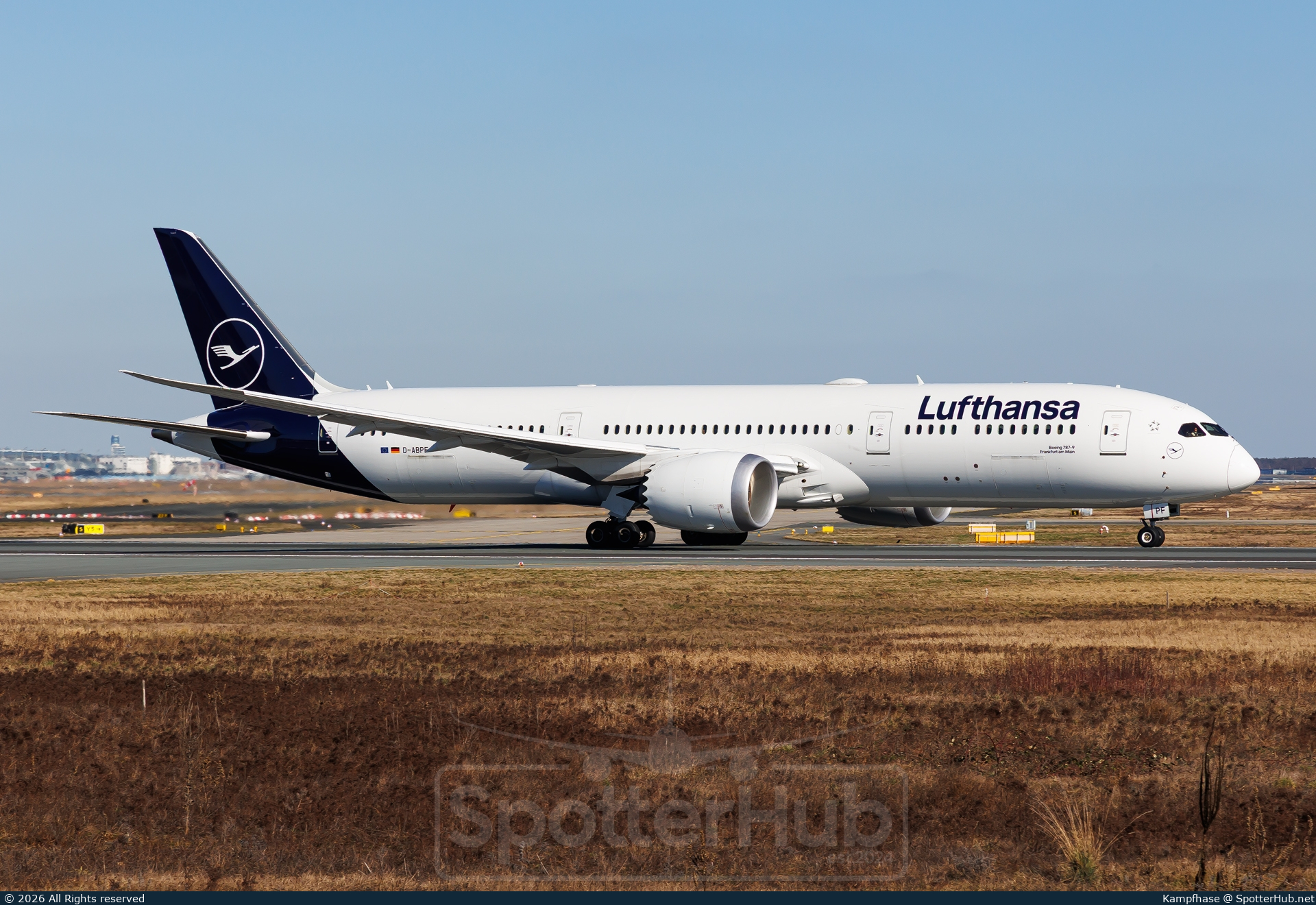 Photo of D-ABPF - Boeing 787-9 Dreamliner operated by Lufthansa