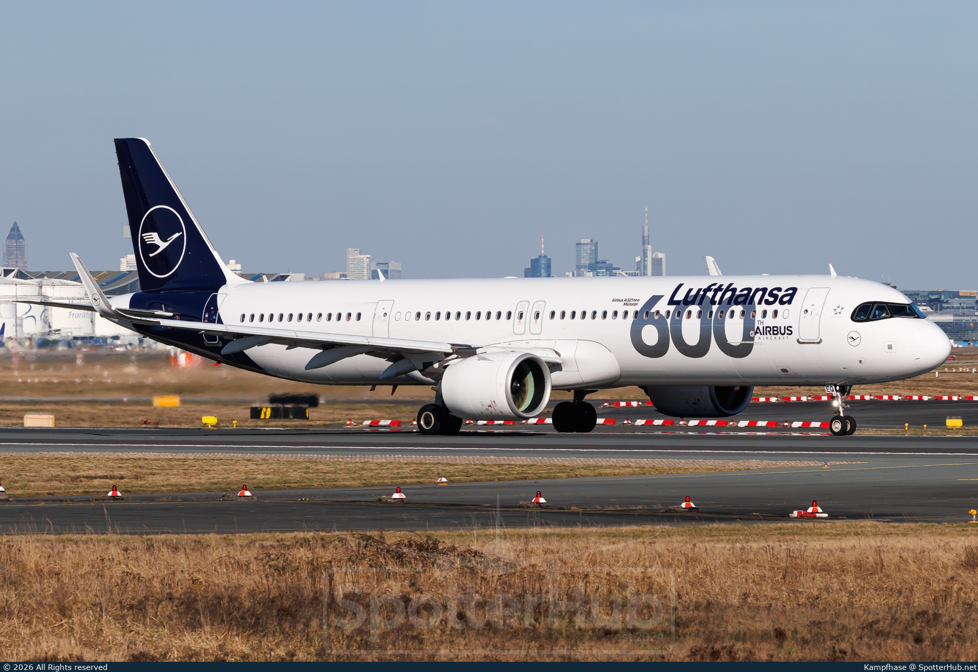 Photo of D-AIEQ - Airbus A321-271NX operated by Lufthansa