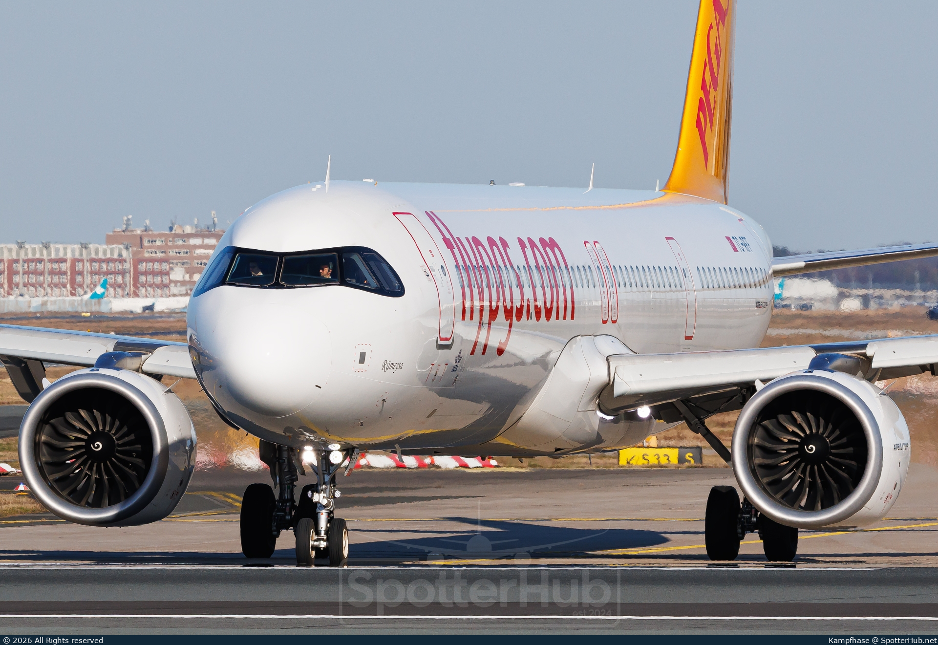 Photo of TC-RFF - Airbus A321-251NX operated by Pegasus Airlines