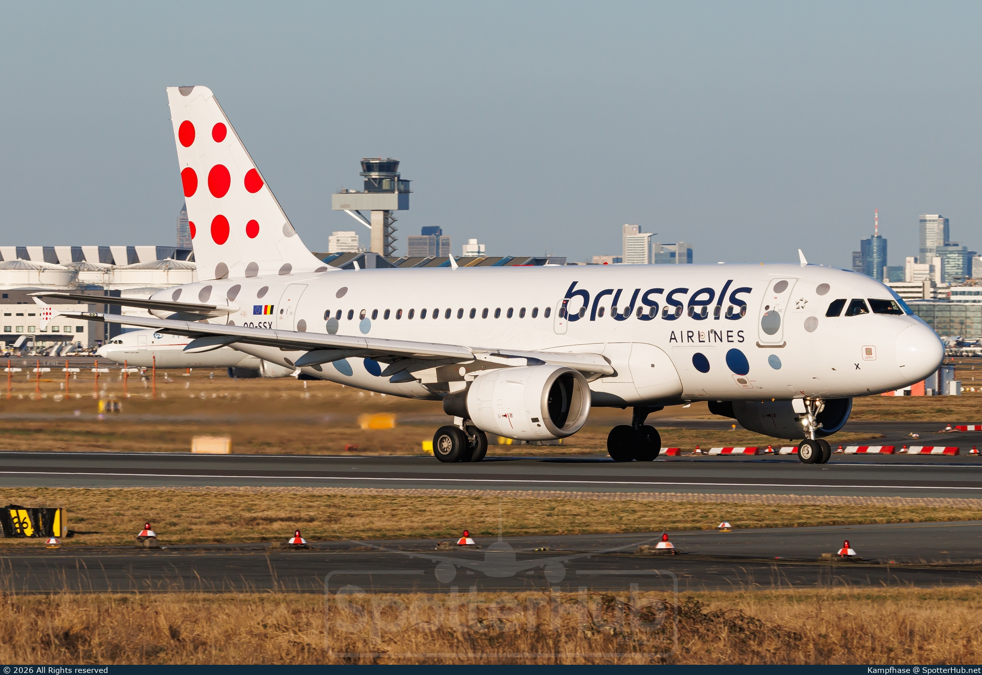 Photo of OO-SSX - Airbus A319-111 operated by Brussels Airlines