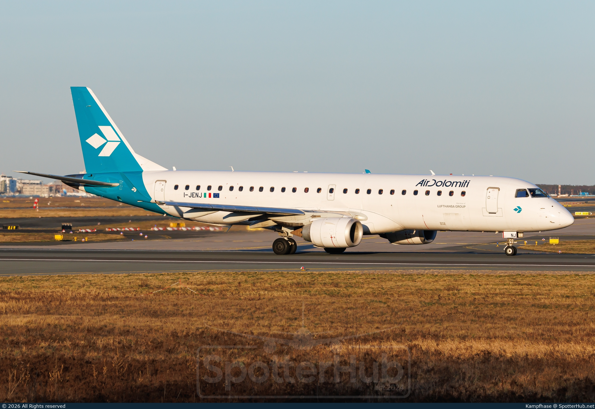 Photo of I-JENJ - Embraer ERJ-190LR operated by Air Dolomiti