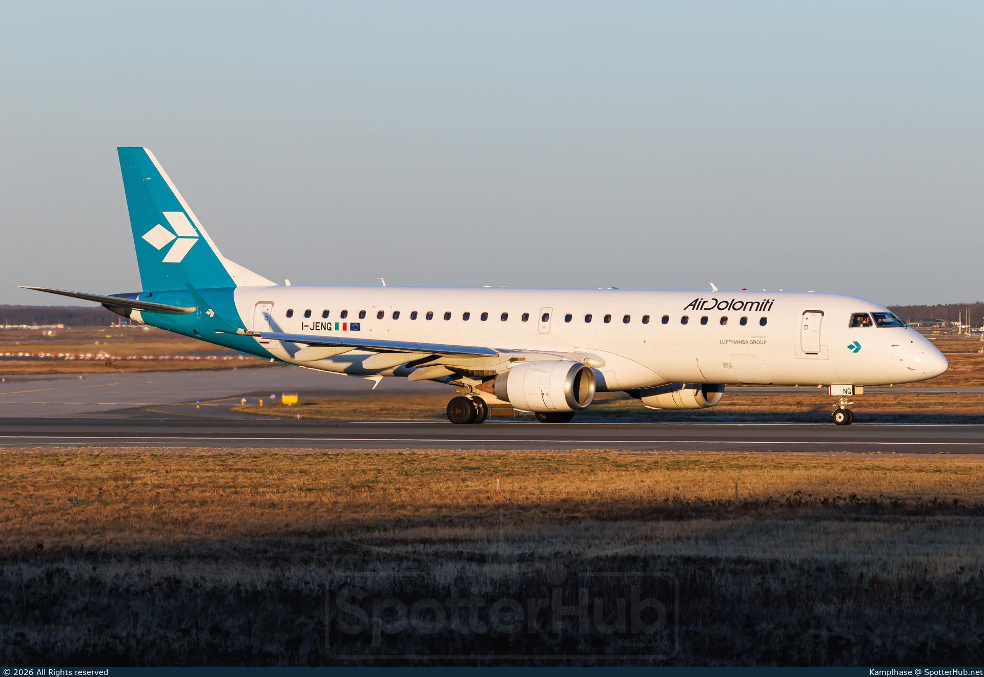 Photo of I-JENG - Embraer ERJ-190LR operated by Air Dolomiti