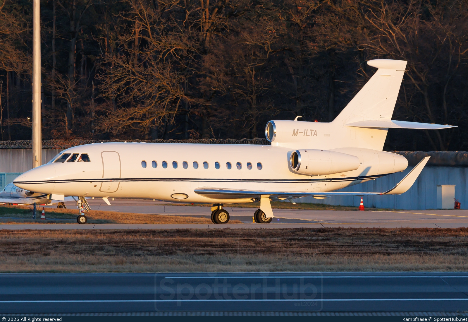 Photo of M-ILTA - Dassault Falcon 900LX operated by Private