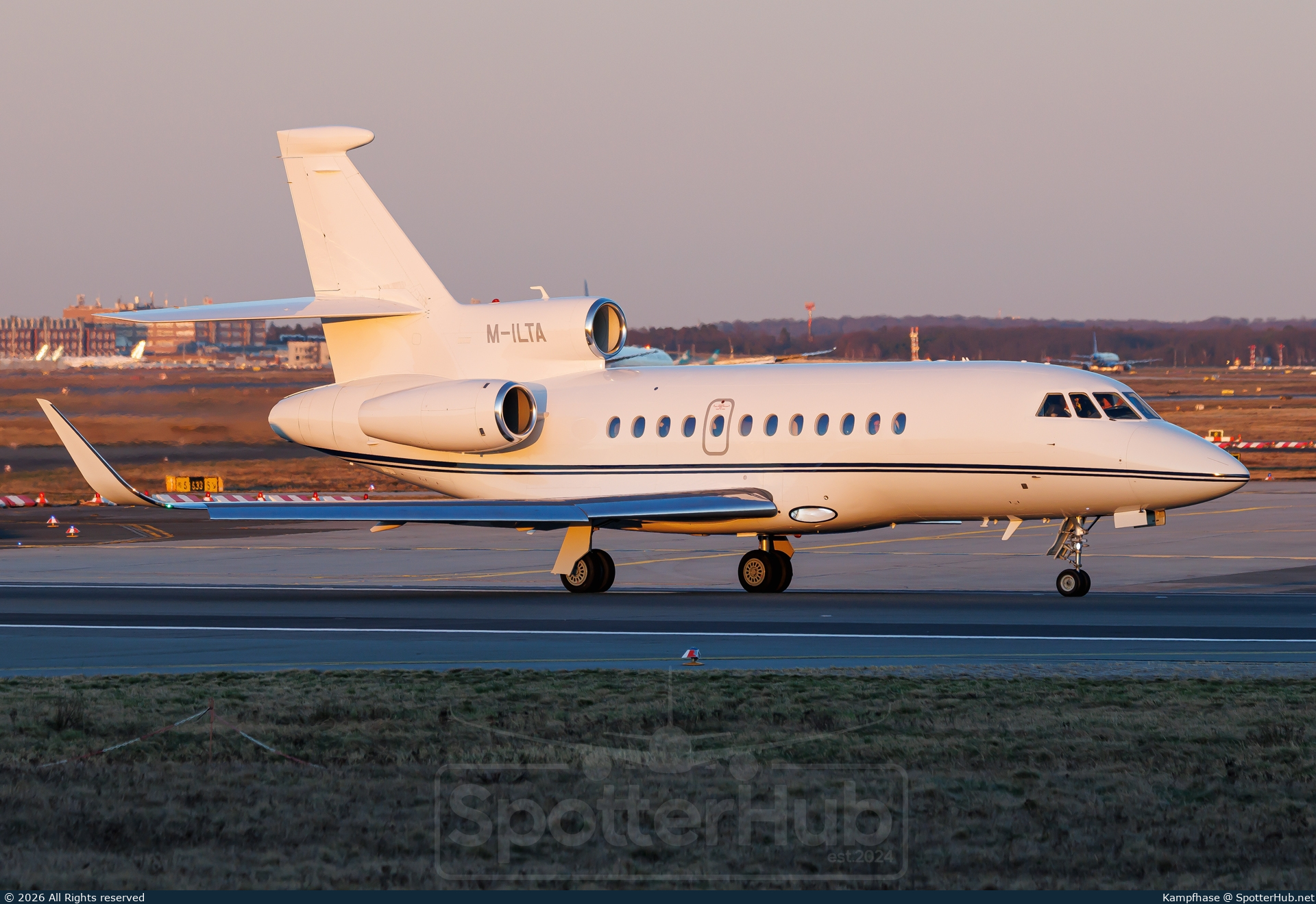 Photo of M-ILTA - Dassault Falcon 900LX operated by Private
