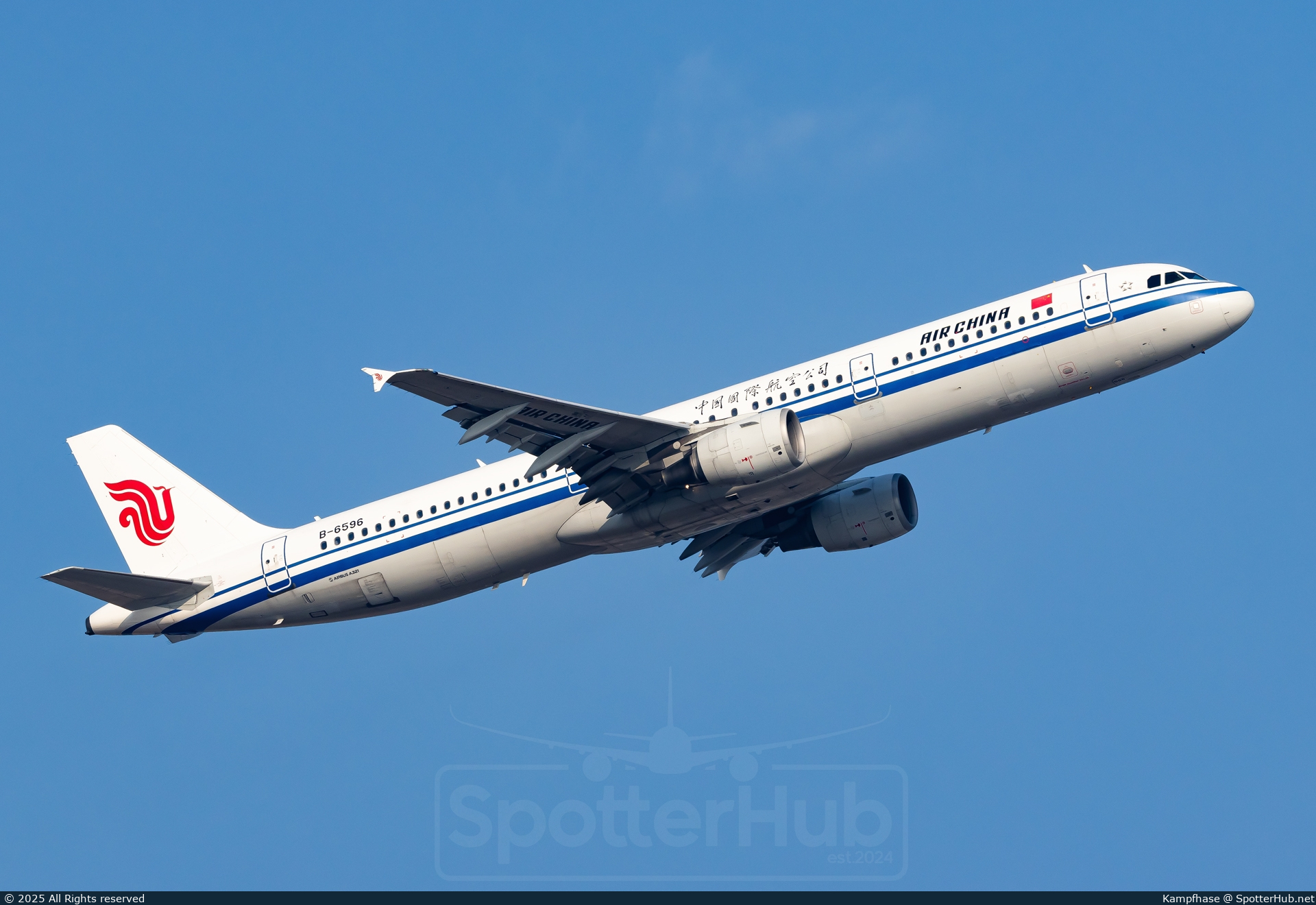 Photo of B-6596 - Airbus A321-213 operated by Air China