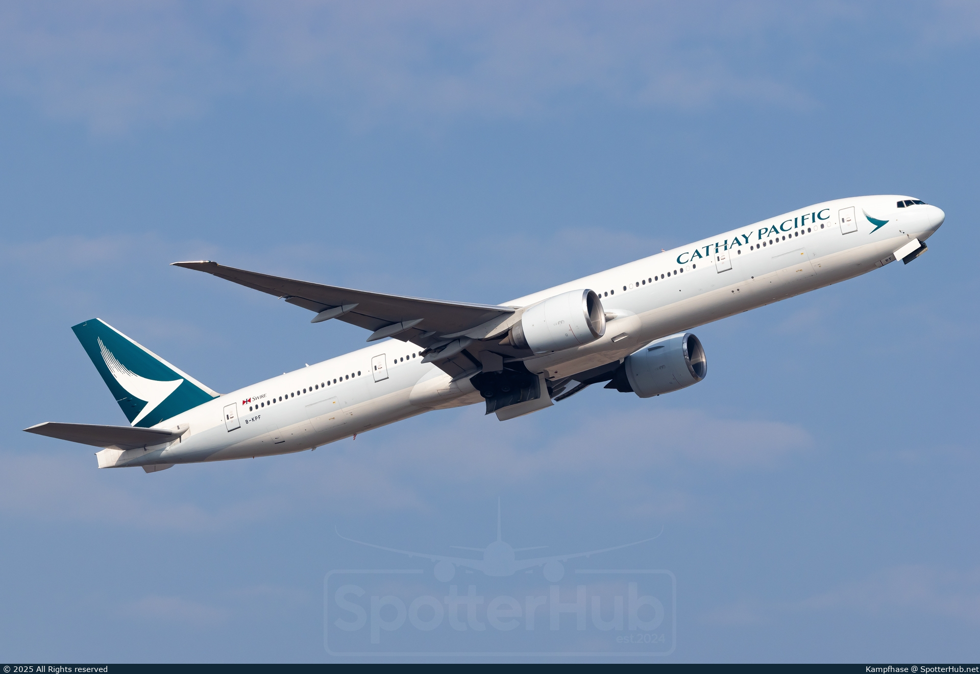 Photo of B-KPF - Boeing 777-367(ER) operated by Cathay Pacific Airways