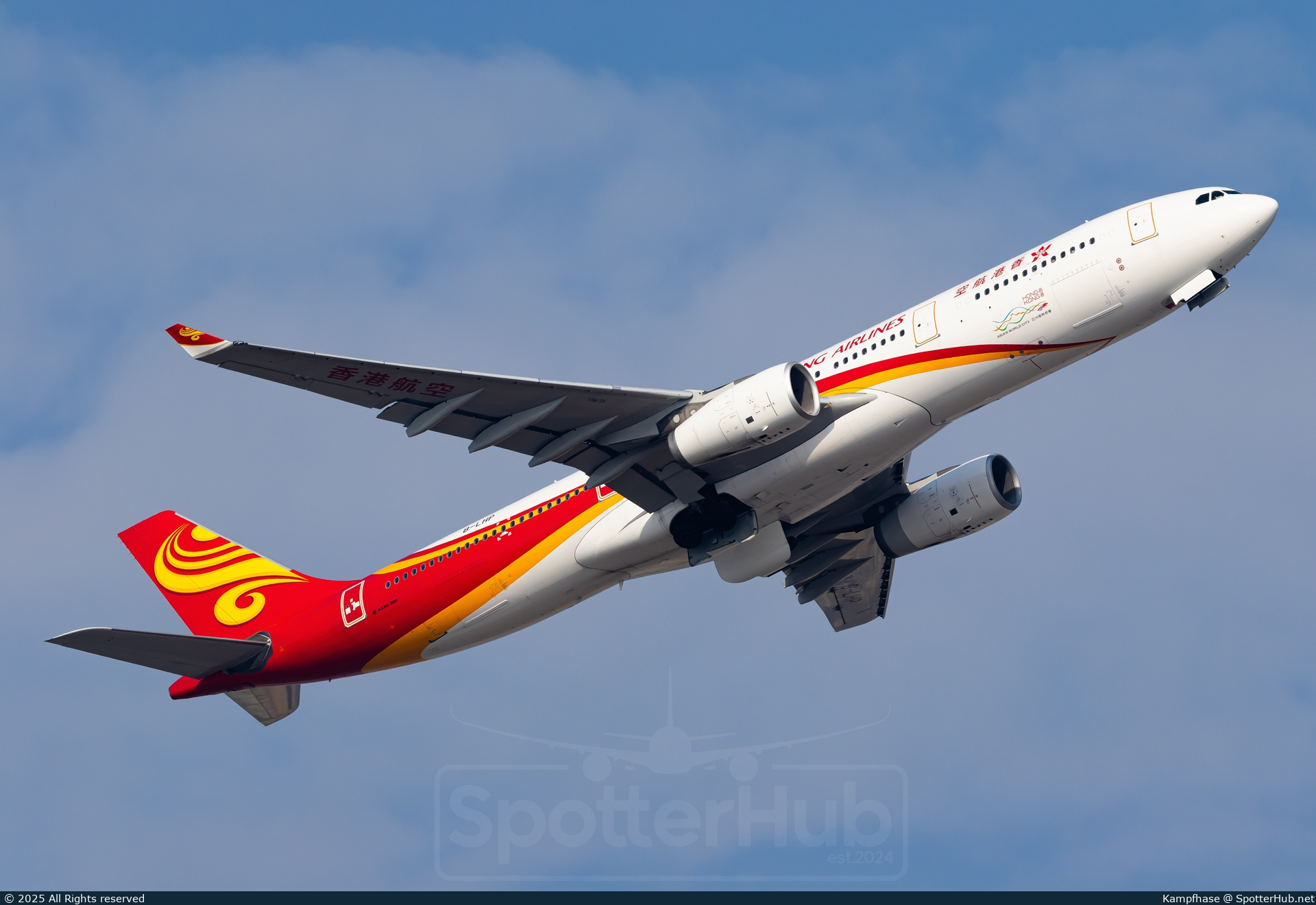 Photo of B-LHP - Airbus A330-343 operated by Hong Kong Airlines