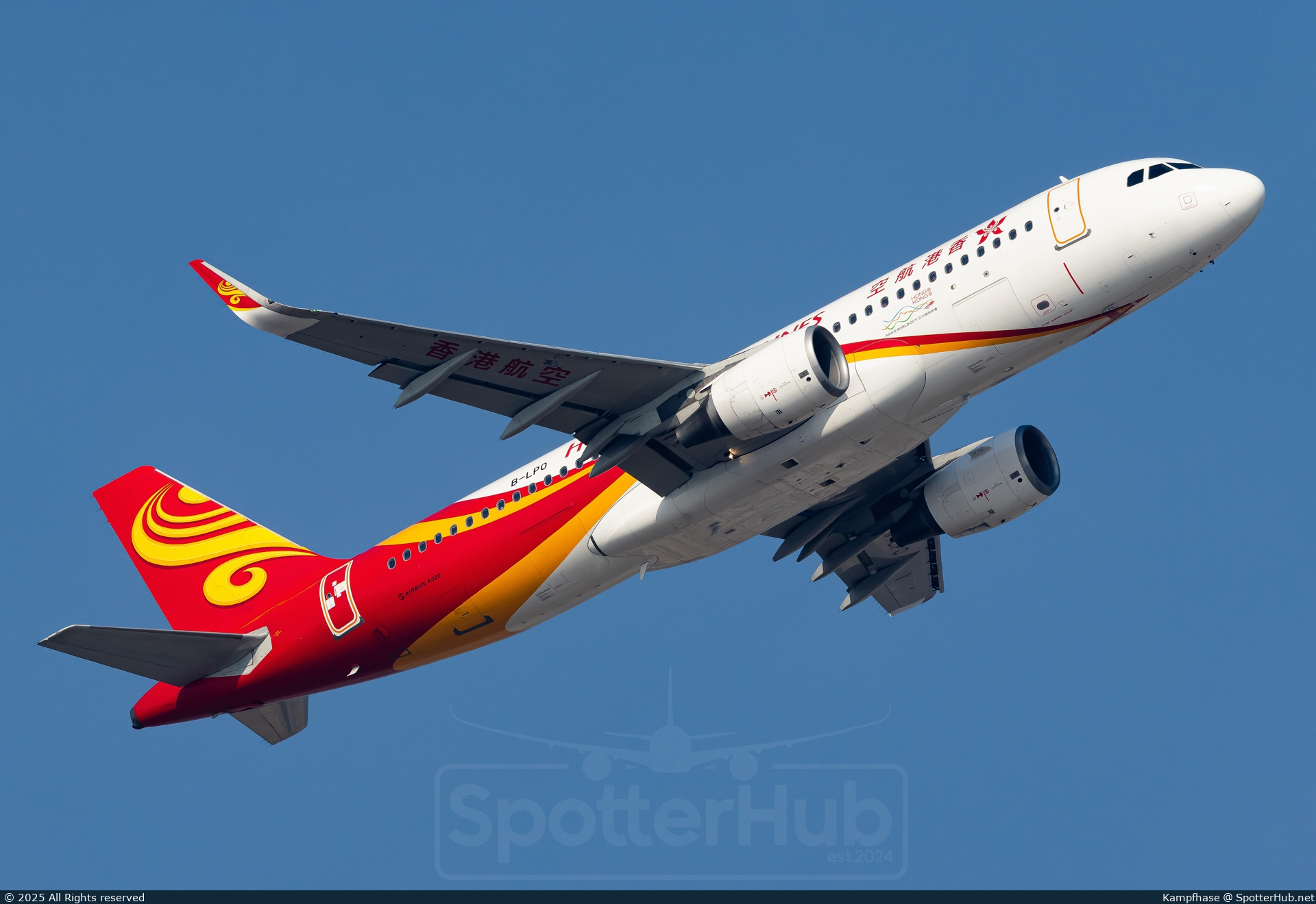 Photo of B-LPO - Airbus A320-214 operated by Hong Kong Airlines