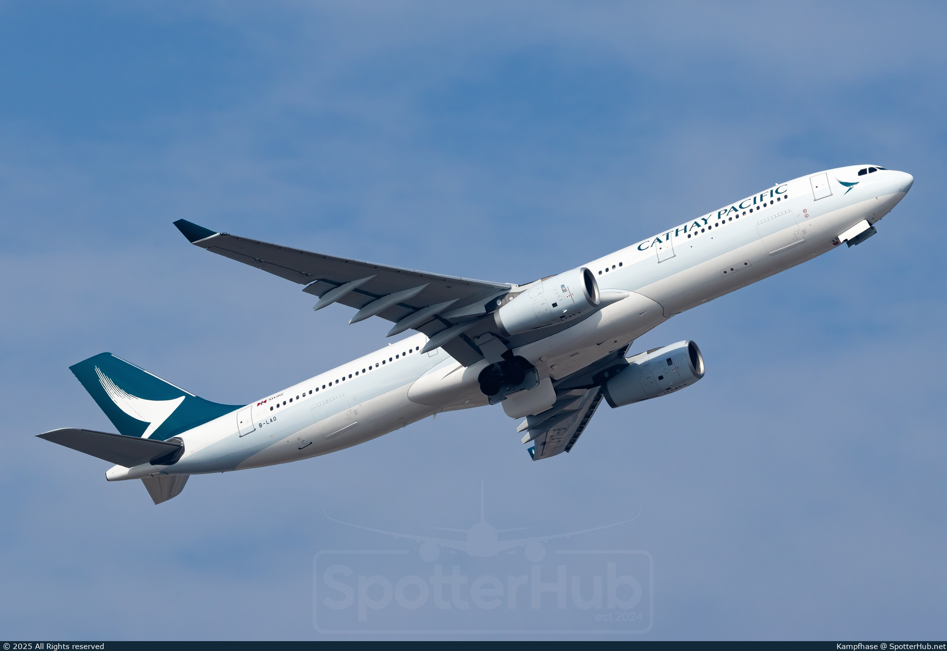 Photo of B-LAO - Airbus A330-343 operated by Cathay Pacific Airways