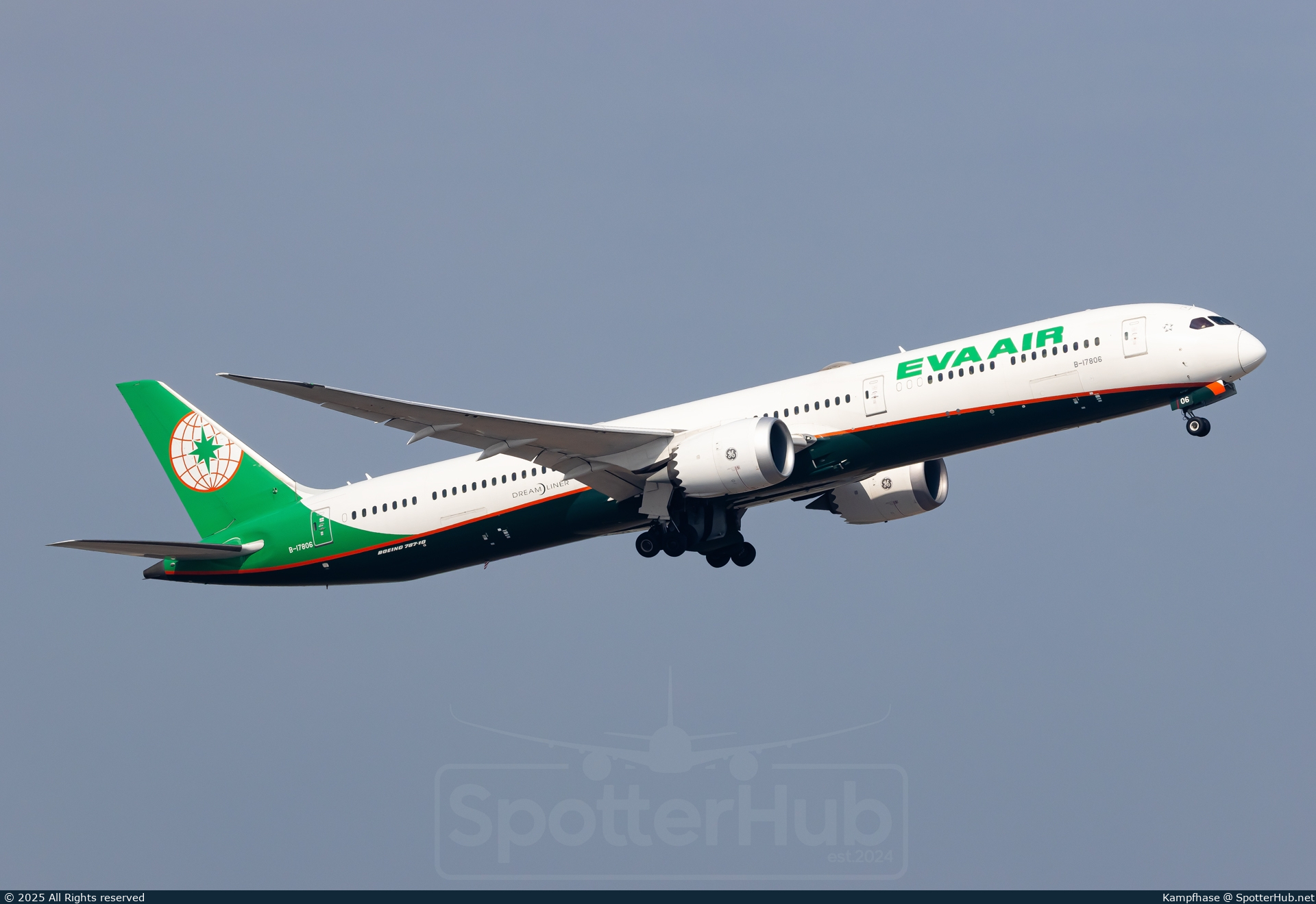 Photo of B-17806 - Boeing 787-10 Dreamliner operated by EVA Air