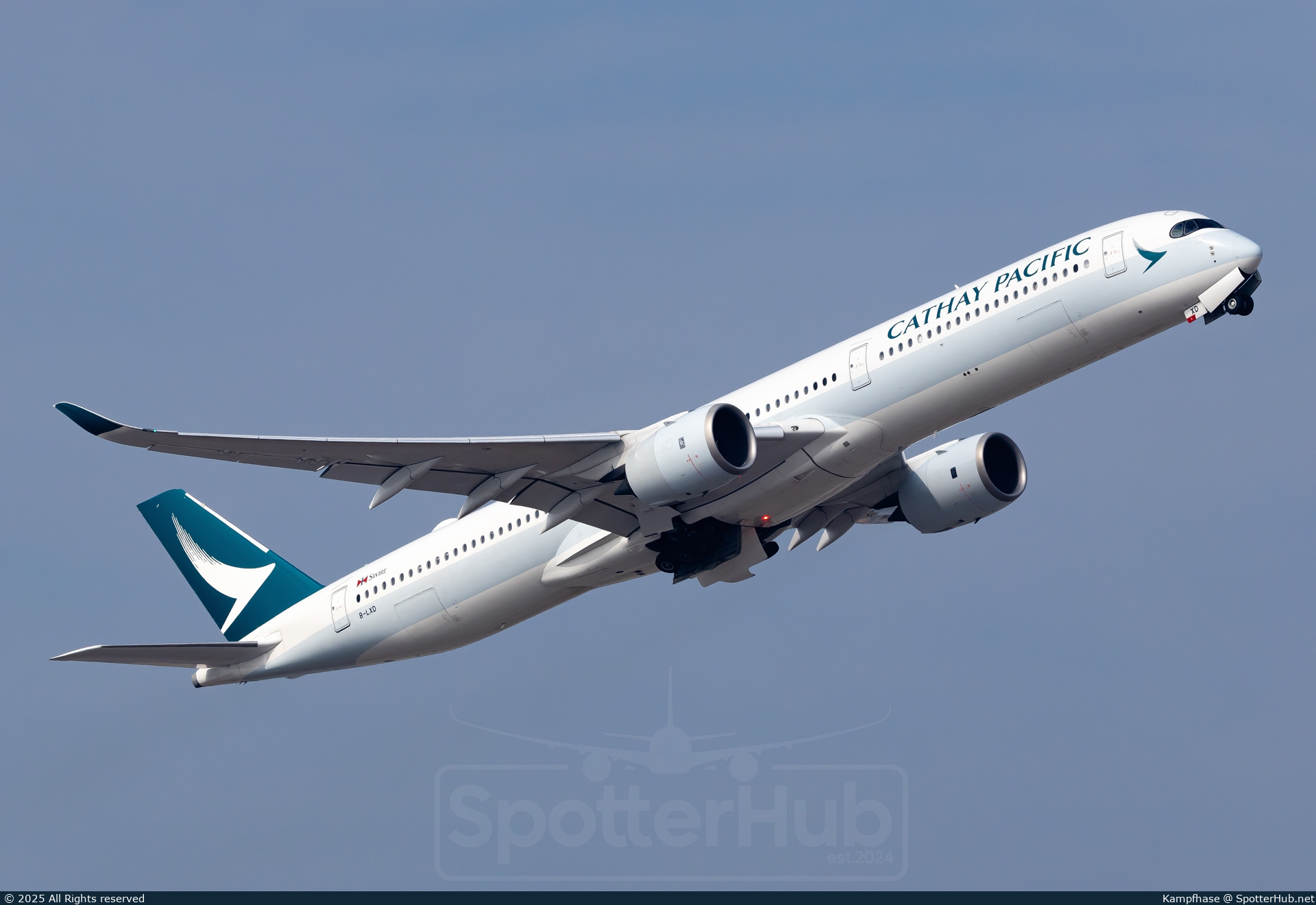 Photo of B-LXD - Airbus A350-1041 operated by Cathay Pacific Airways