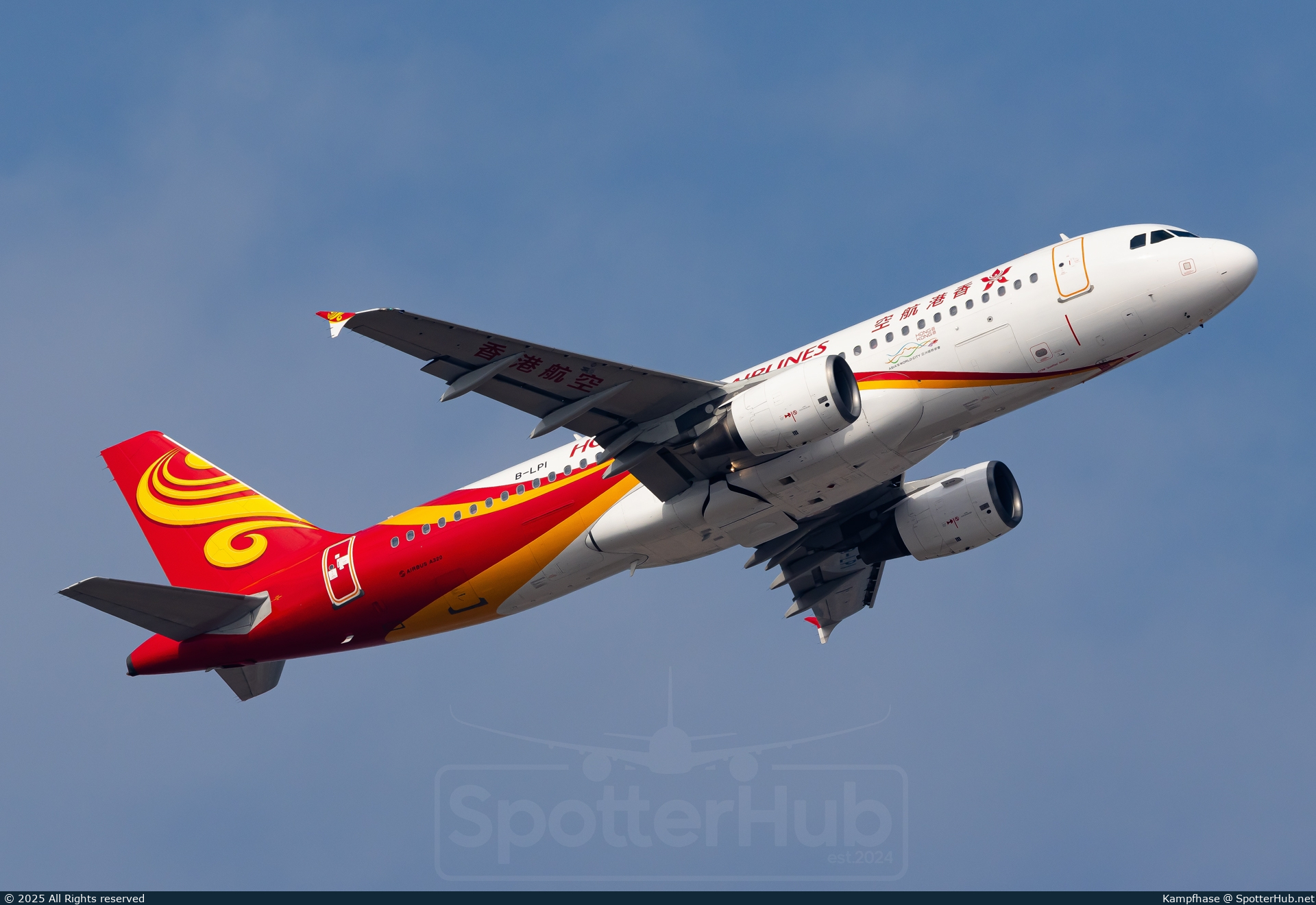 Photo of B-LPI - Airbus A320-214 operated by Hong Kong Airlines