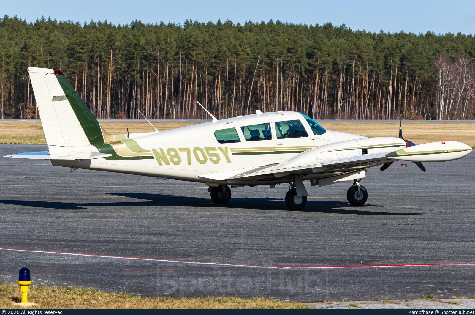 Photo of N8705Y - Piper PA-30-160 Twin Comanche C