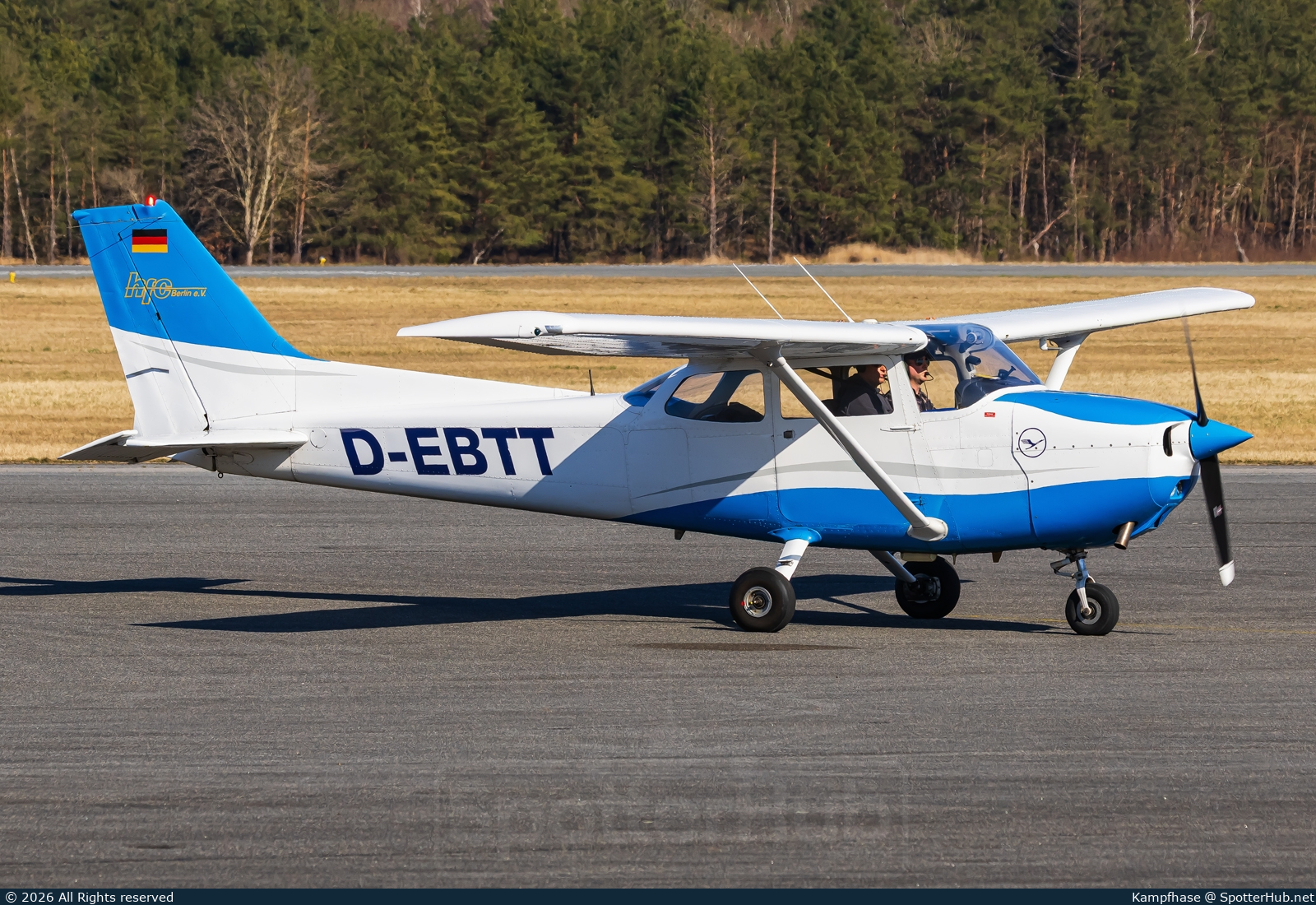 Photo of D-EBTT - Reims-Cessna F172N Skyhawk II operated by Hanseatischer Fliegerclub Berlin