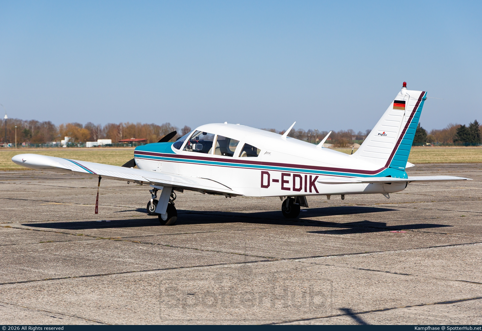 Photo of D-EDIK - Piper PA-28R-200 Cherokee Arrow B operated by Private