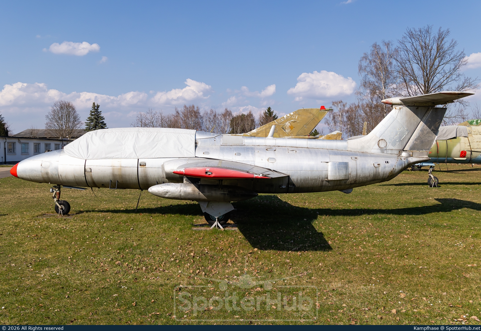 Photo of 370 - Aero L-29 Delfín operated by German Democratic Republic Air Force