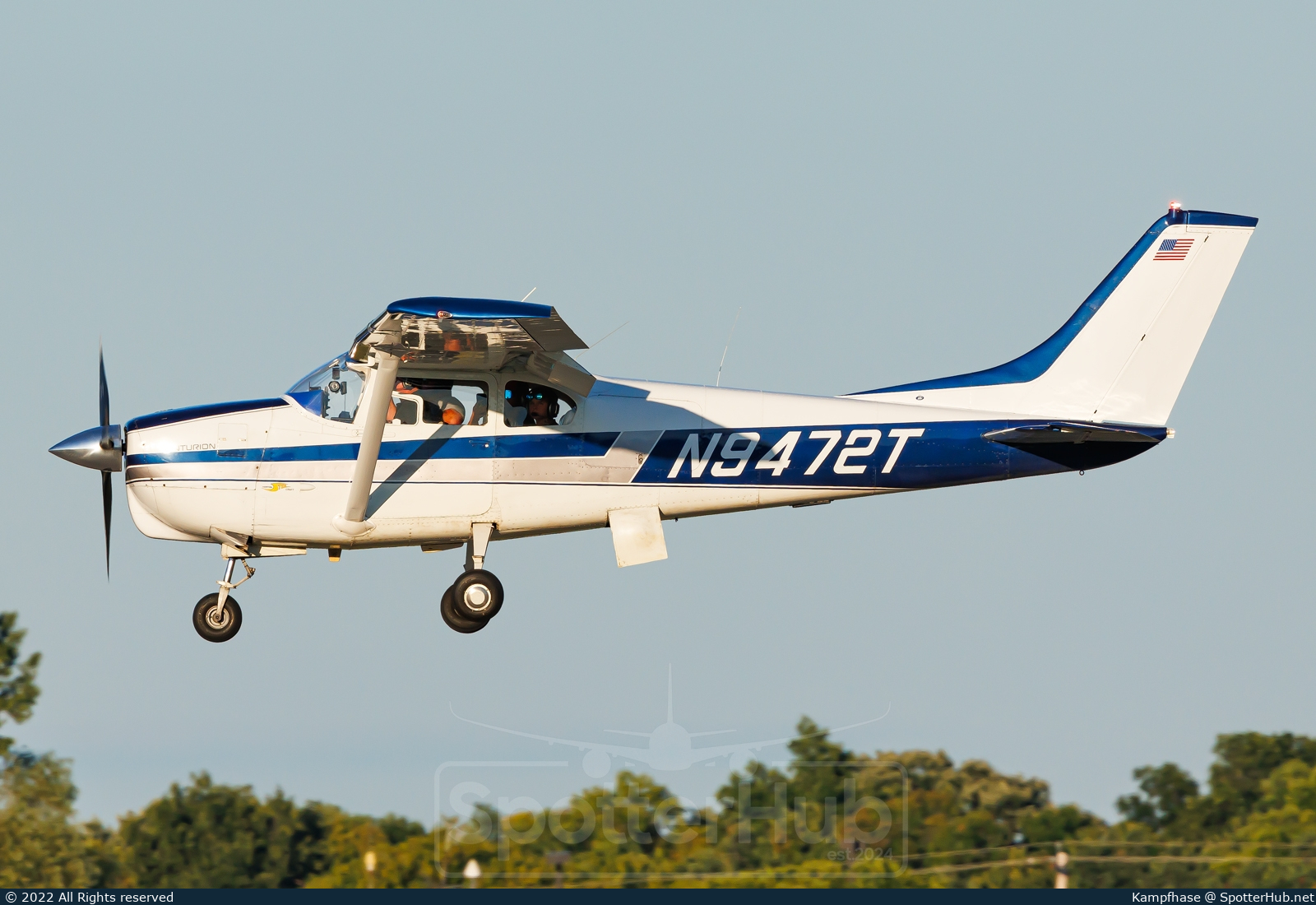 Photo of N9472T - Cessna 210 Centurion operated by Private