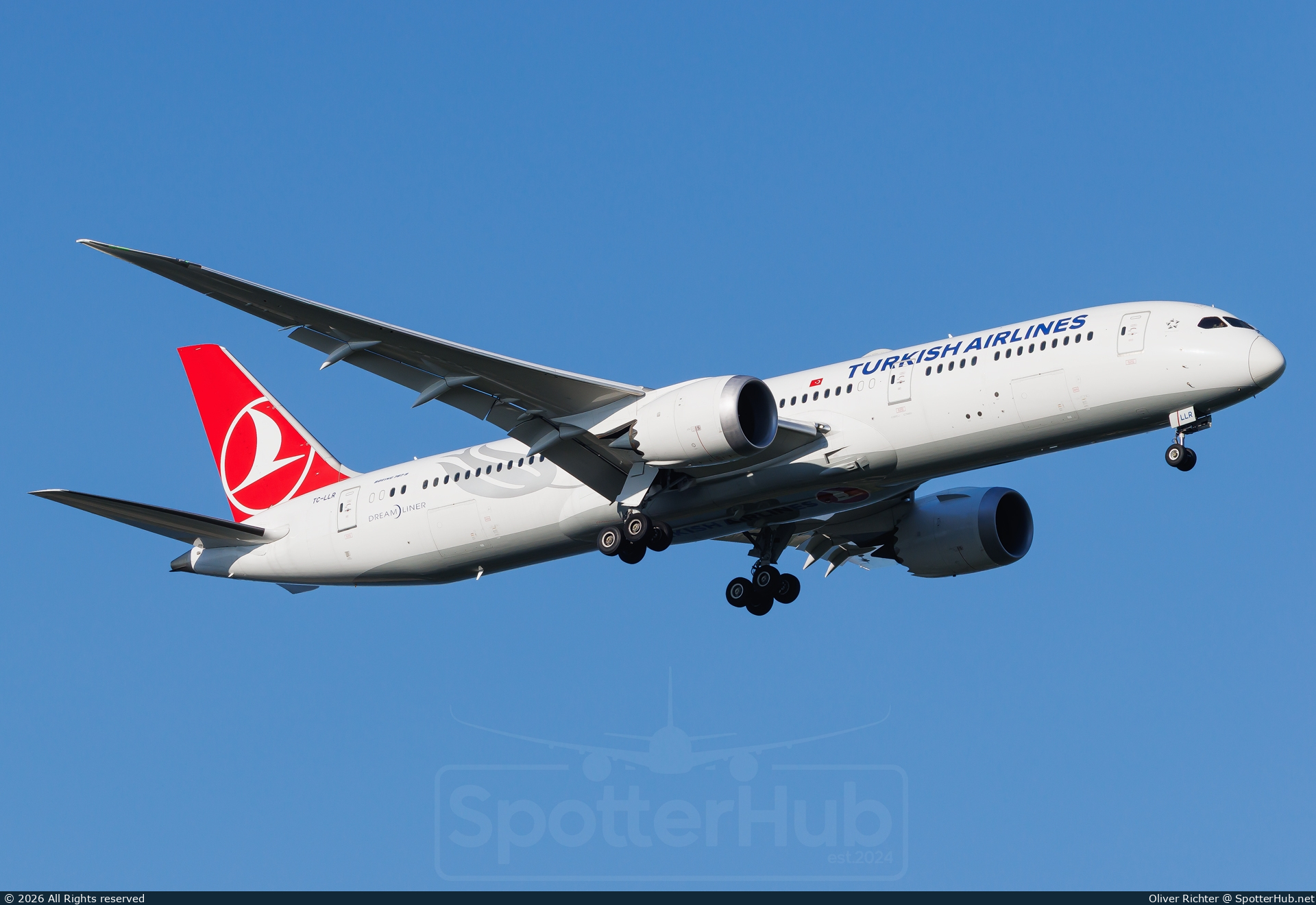 Photo of TC-LLR - Boeing 787-9 Dreamliner operated by Turkish Airlines