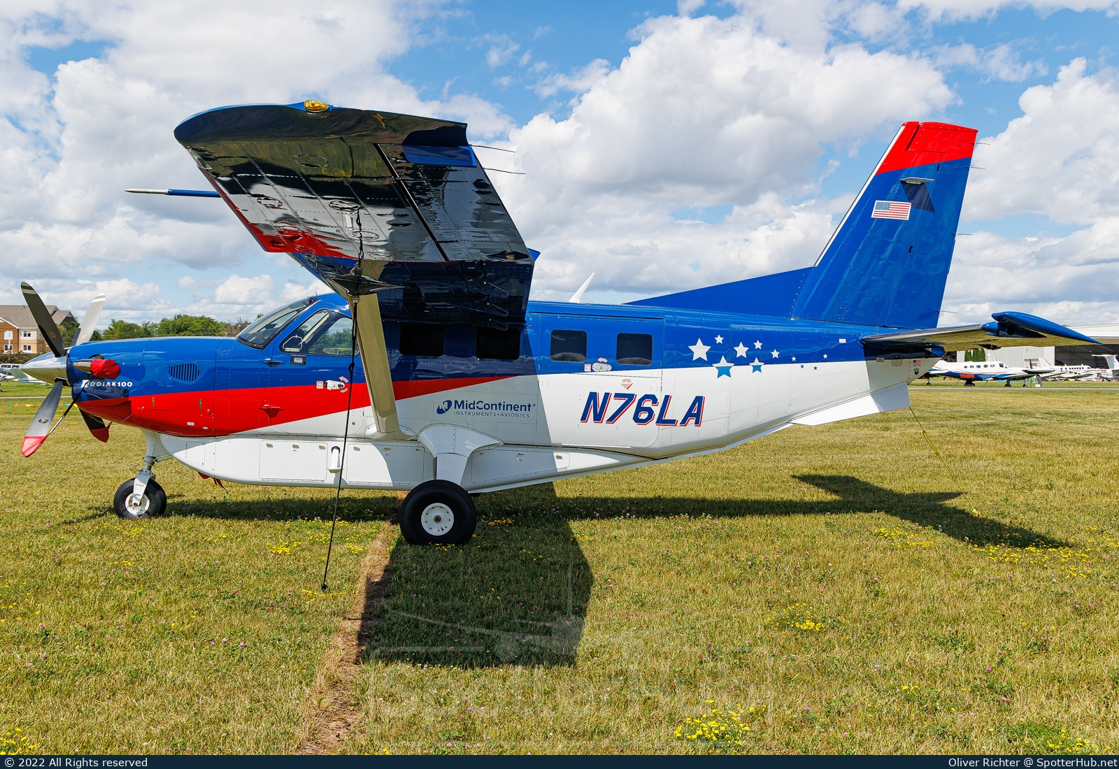 Photo of N76LA - Daher Kodiak 100 operated by Mid-Continent Instruments
