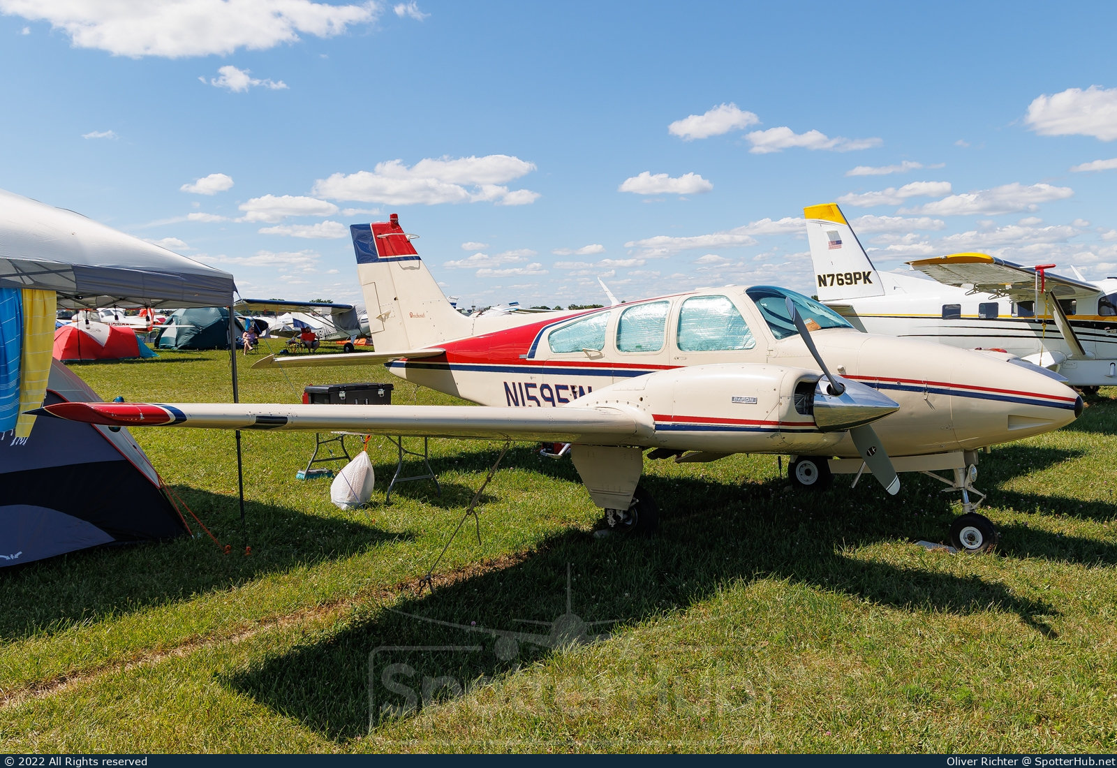 Photo of N1595W - Beechcraft 95-B55 Baron operated by Private