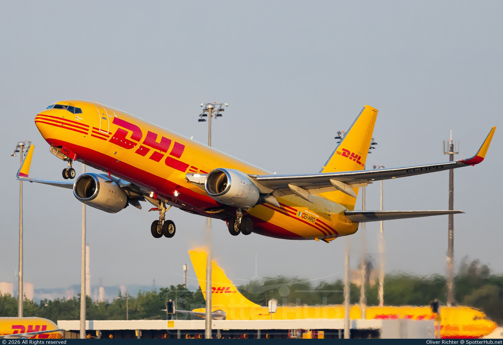 Photo of EI-HRD - Boeing 737-86J(BDSF) operated by ASL Airlines Ireland