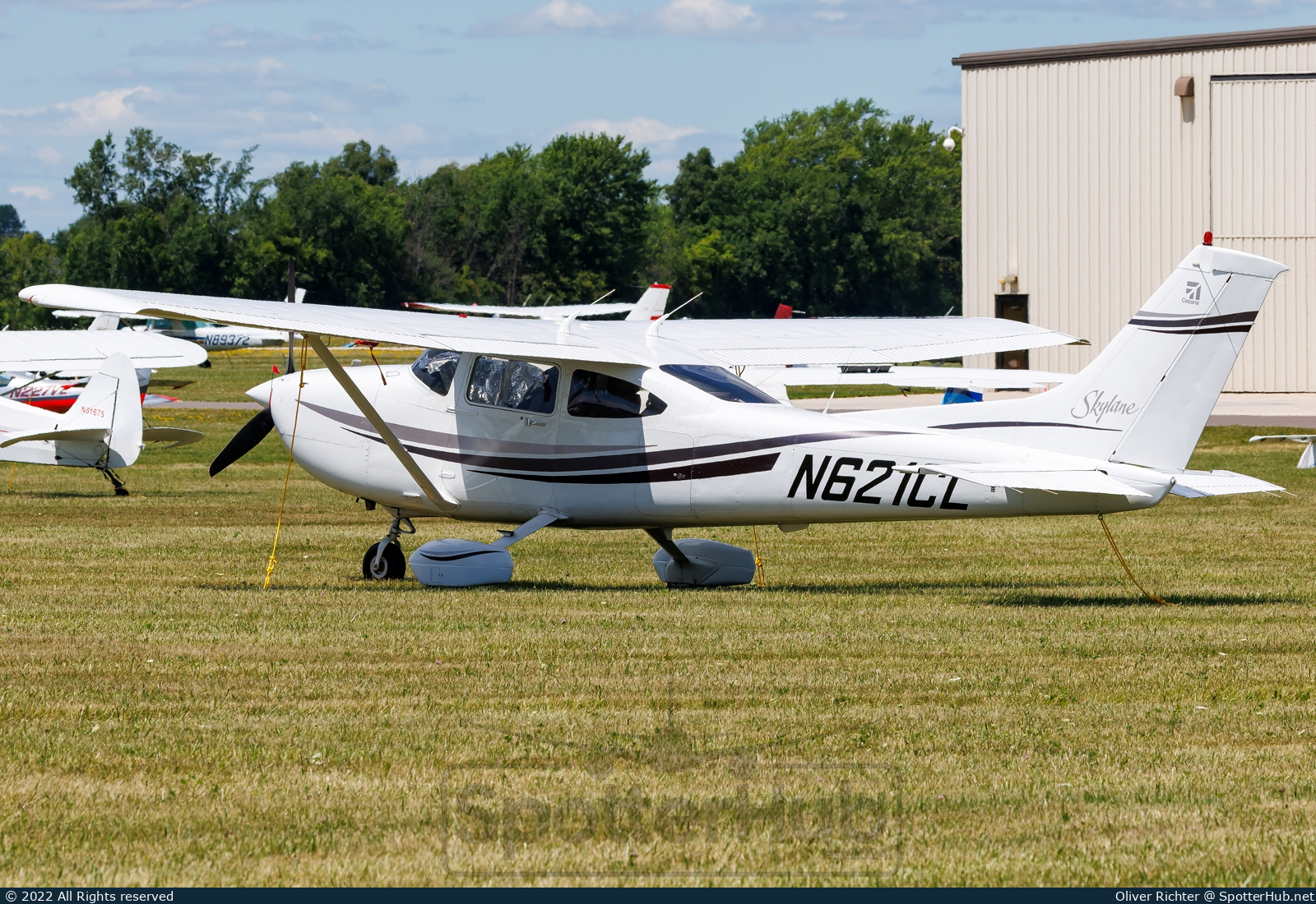Photo of N621CL - Cessna 182S Skylane operated by Private