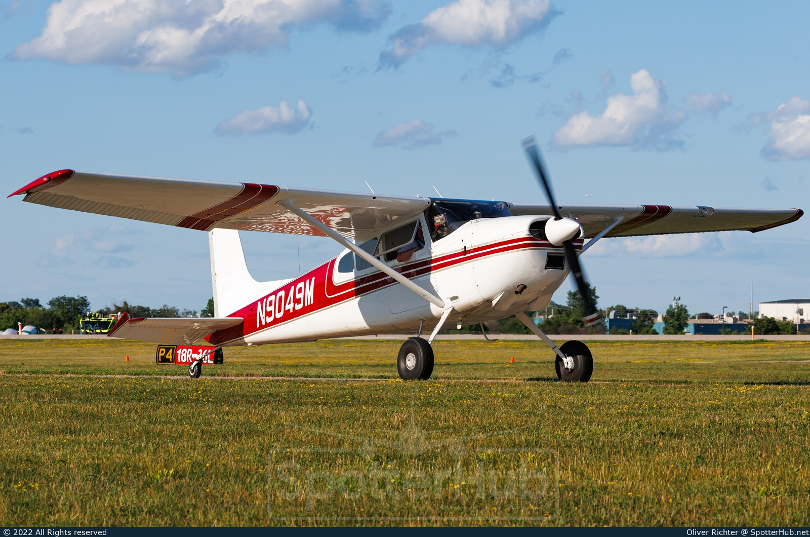 Photo of N9049M - Cessna 180H Skywagon operated by Private