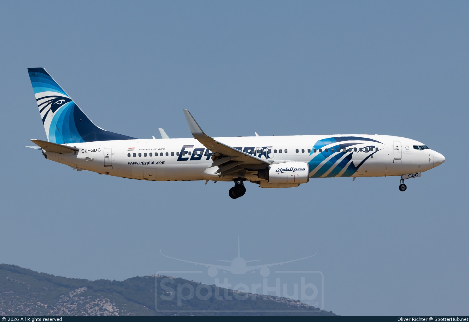 Photo of SU-GDC - Boeing 737-866 operated by Egyptair