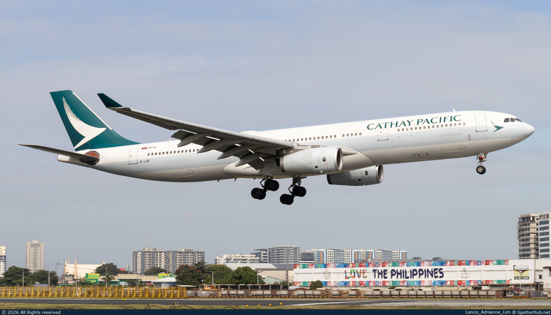 Photo of B-LBF - Airbus A330-343 operated by Cathay Pacific Airways