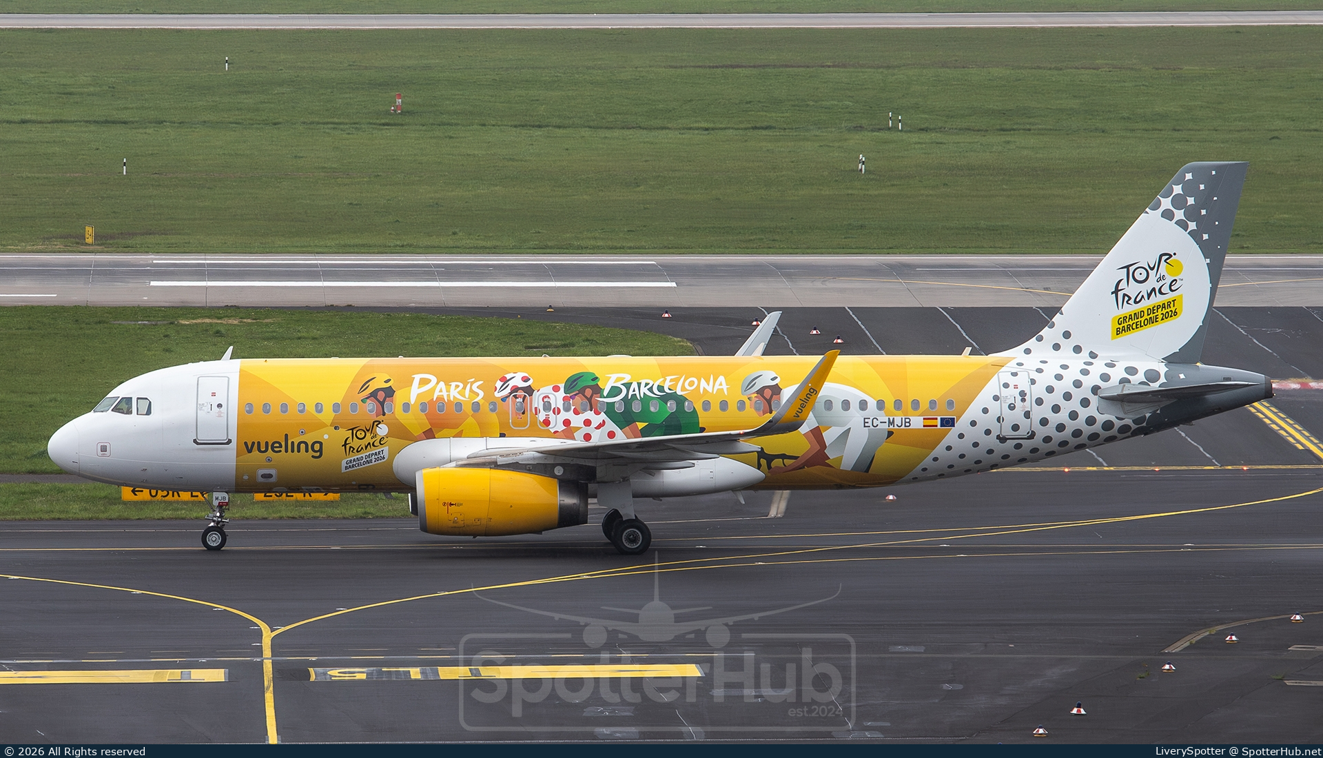 Photo of EC-MJB - Airbus A320-232 operated by Vueling