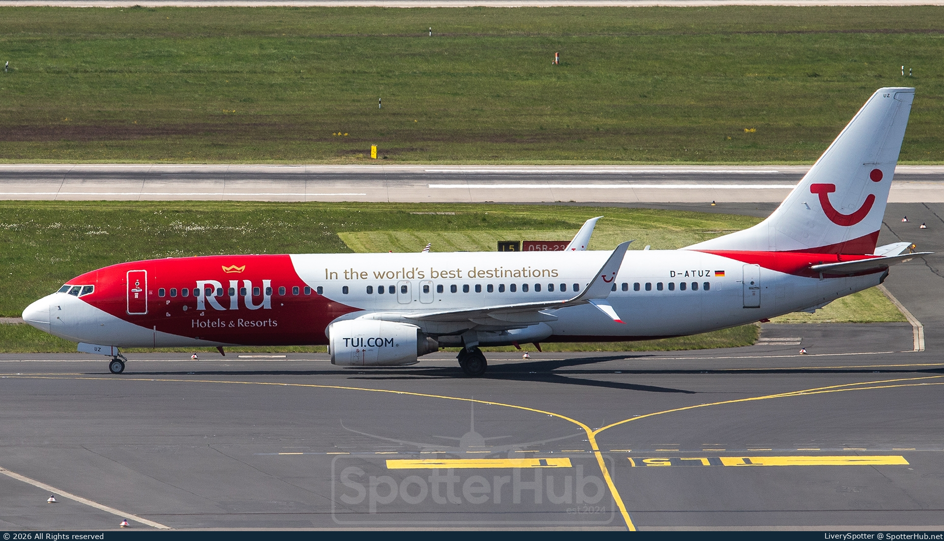 Photo of D-ATUZ - Boeing 737-8K5 operated by TUIfly