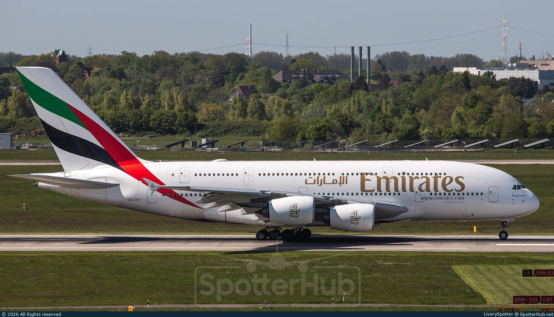 Photo of A6-EOY - Airbus A380-861 operated by Emirates