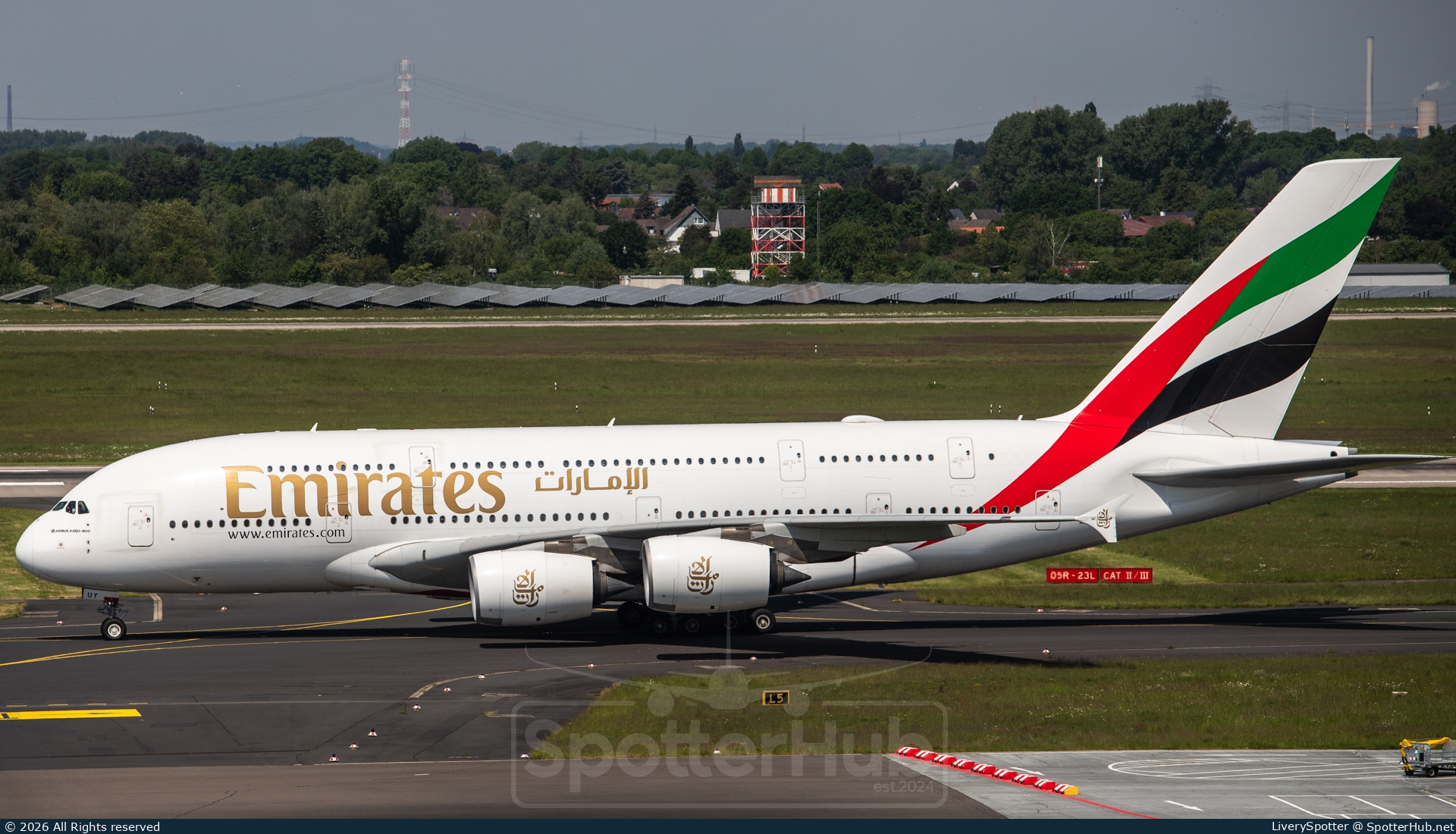 Photo of A6-EUY - Airbus A380-842 operated by Emirates