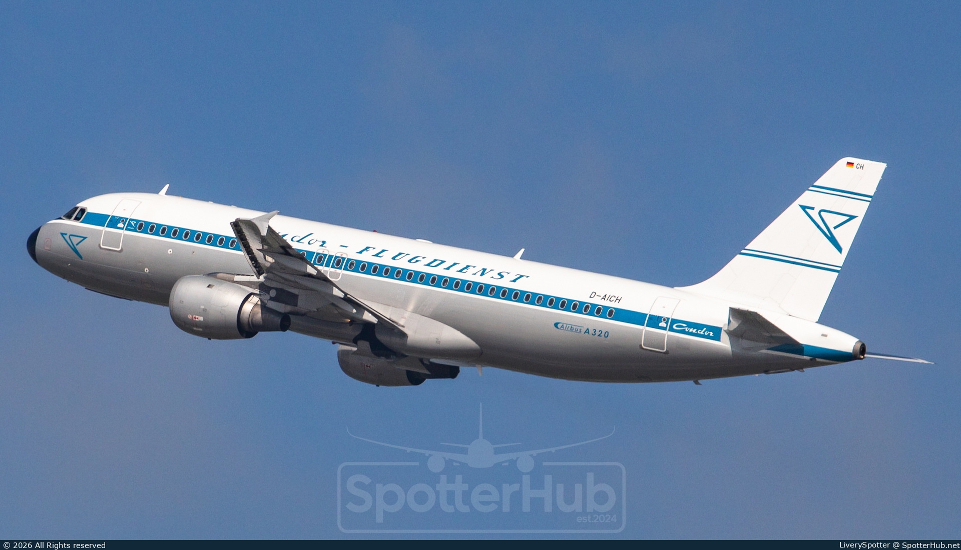 Photo of D-AICH - Airbus A320-212 operated by Condor
