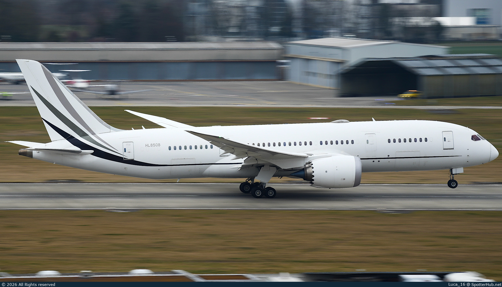 Photo of HL8508 - Boeing 787-8 Dreamliner operated by Korean Air