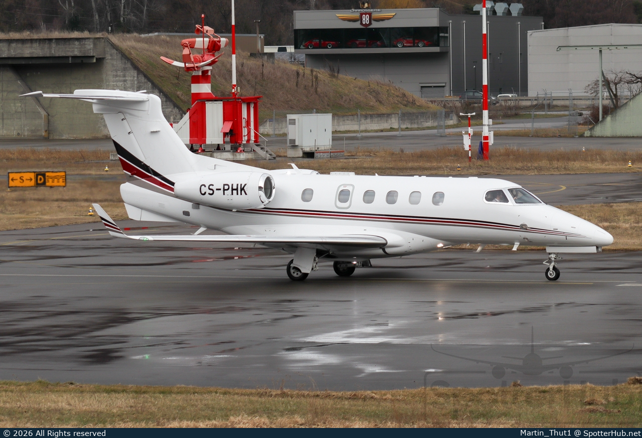 Photo of CS-PHK - Embraer Phenom 300 operated by NetJets Europe