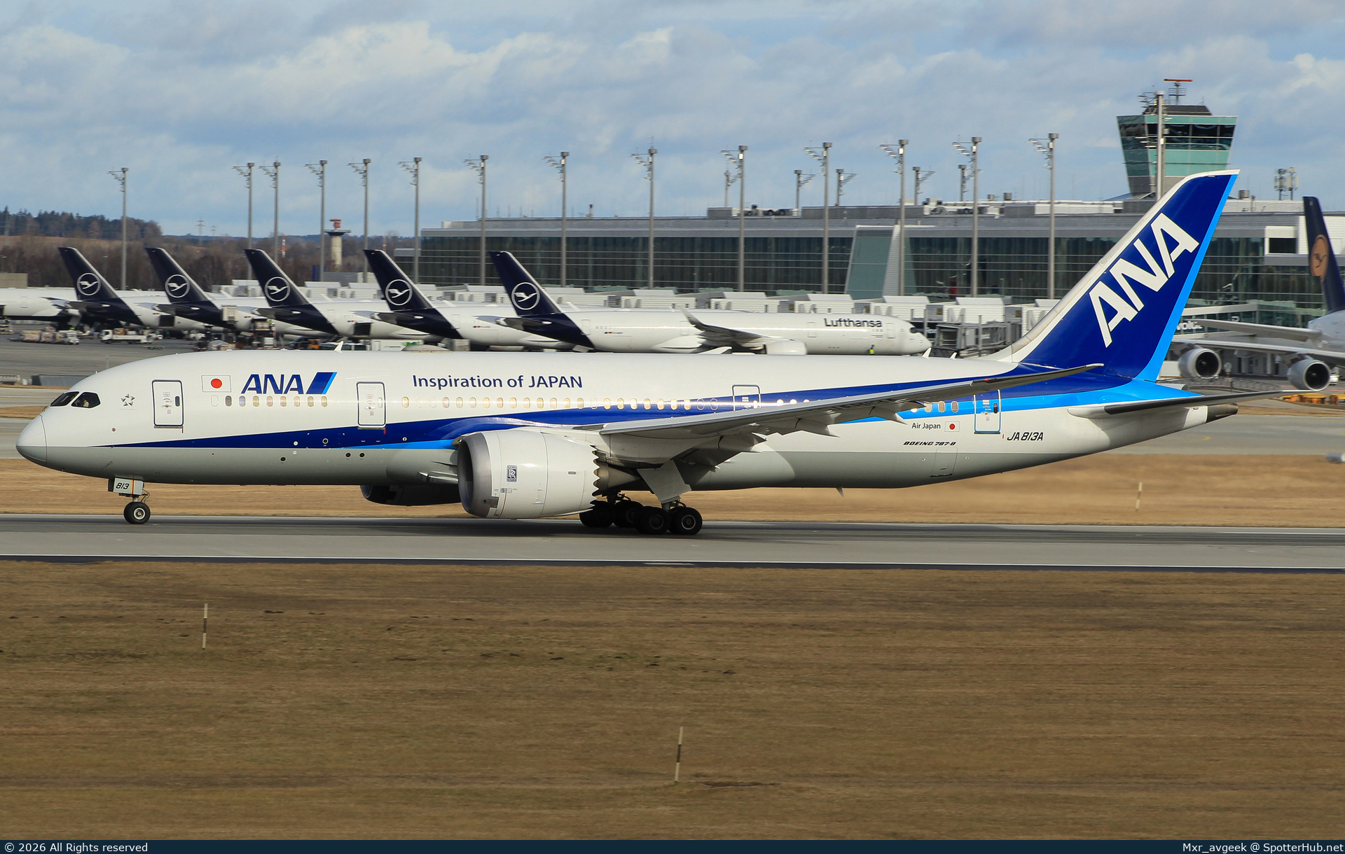 Photo of JA813A - Boeing 787-8 Dreamliner operated by ANA All Nippon Airways (opb Air Japan)