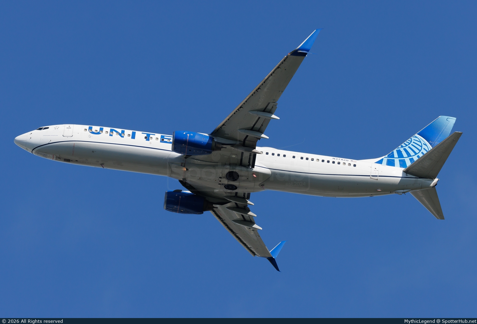 Photo of N37420 - Boeing 737-924(ER) operated by United Airlines