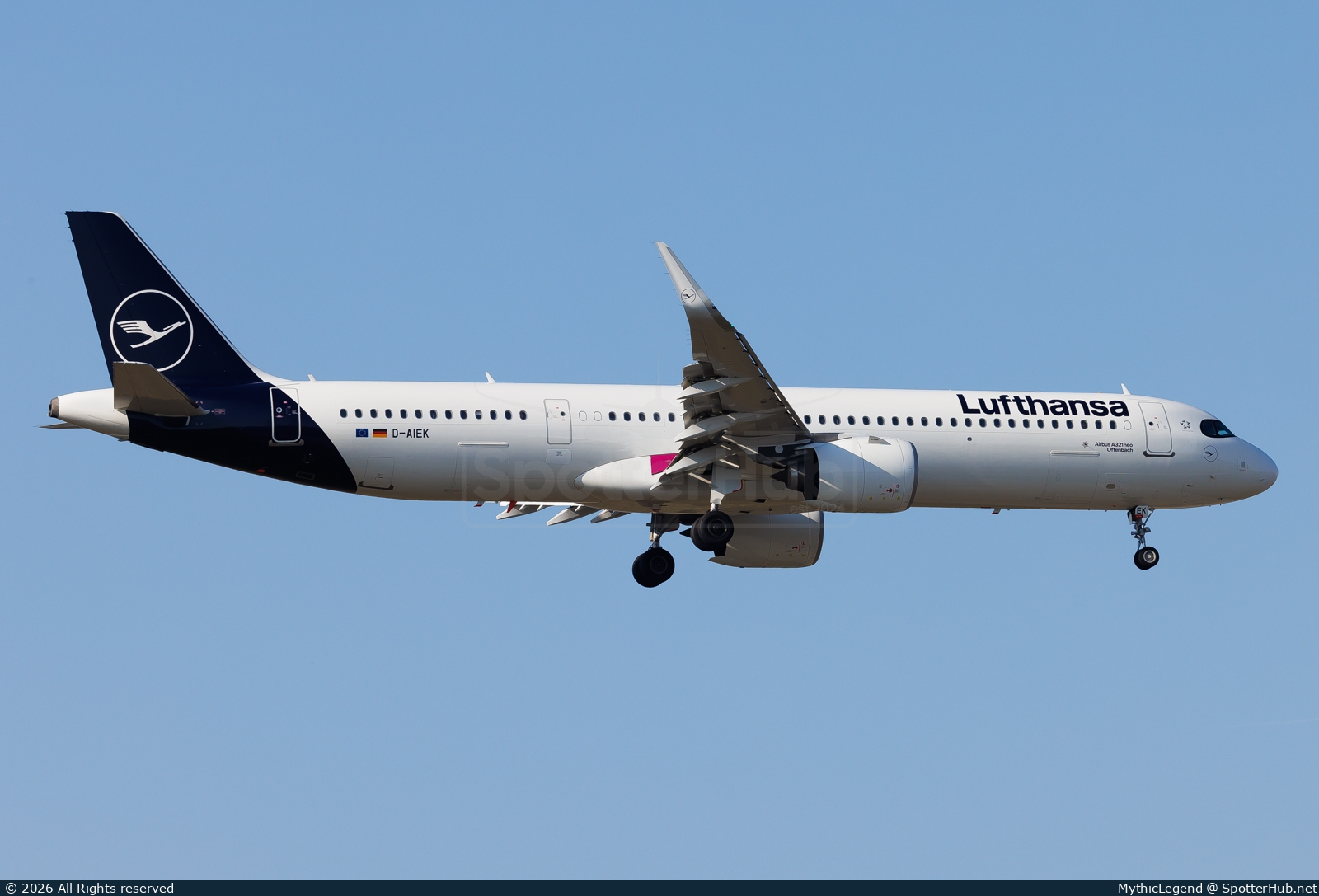 Photo of D-AIEK - Airbus A321-271NX operated by Lufthansa