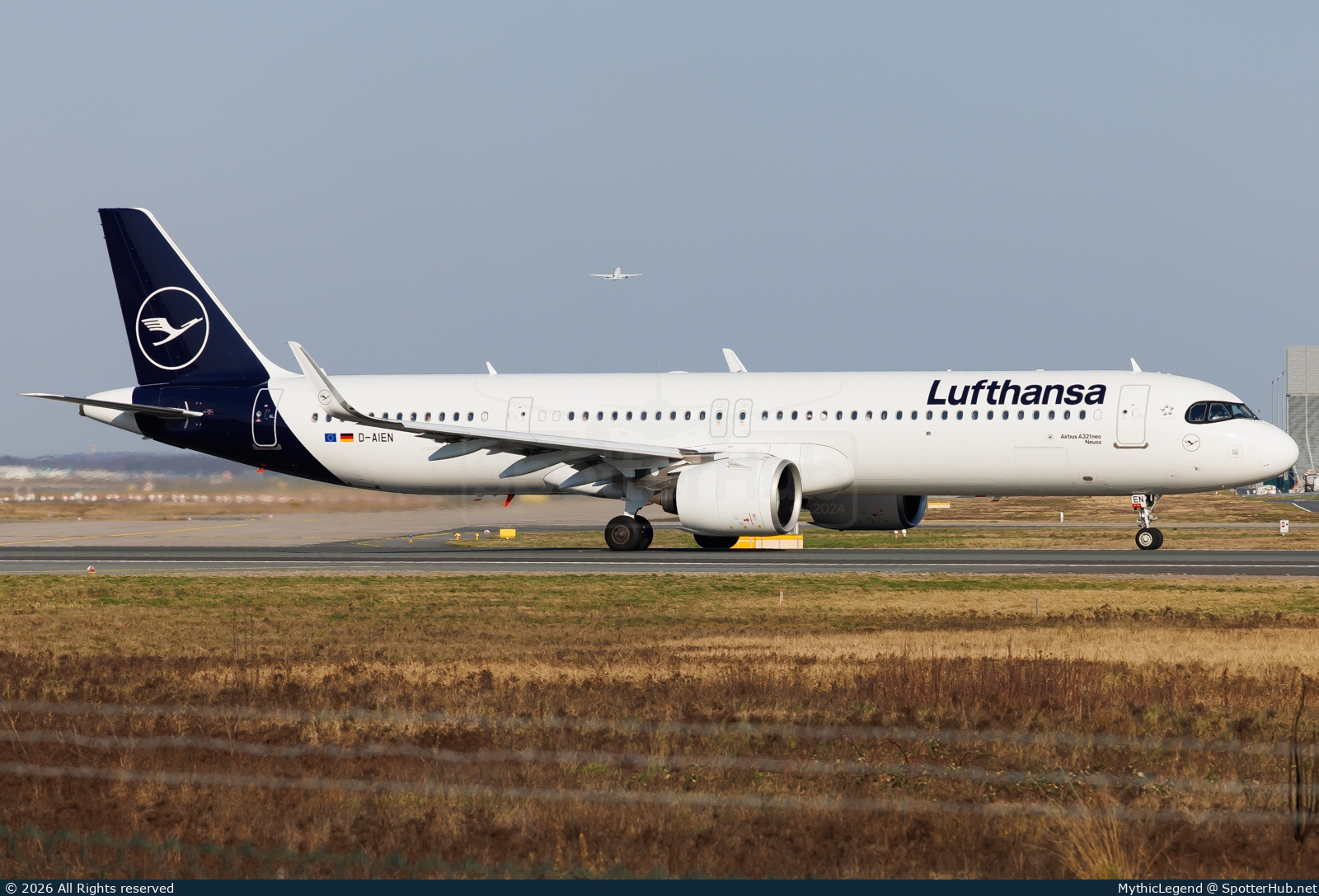 Photo of D-AIEN - Airbus A321-271NX operated by Lufthansa