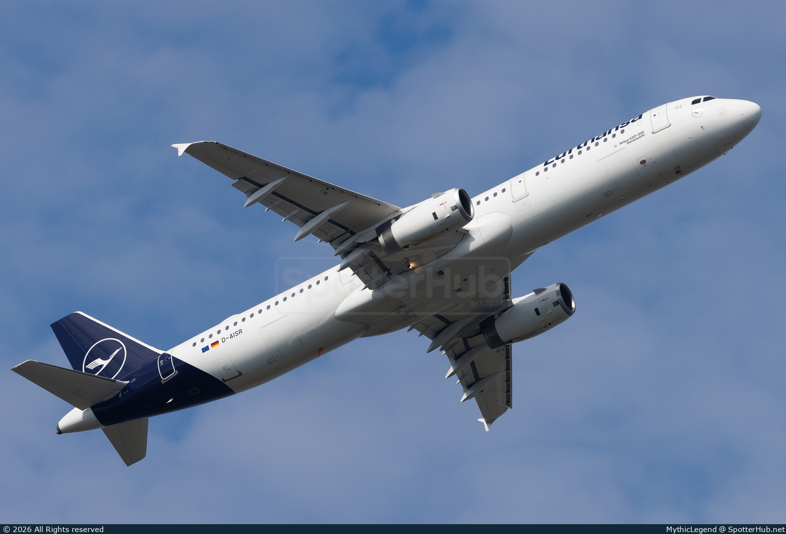 Photo of D-AISR - Airbus A321-231 operated by Lufthansa